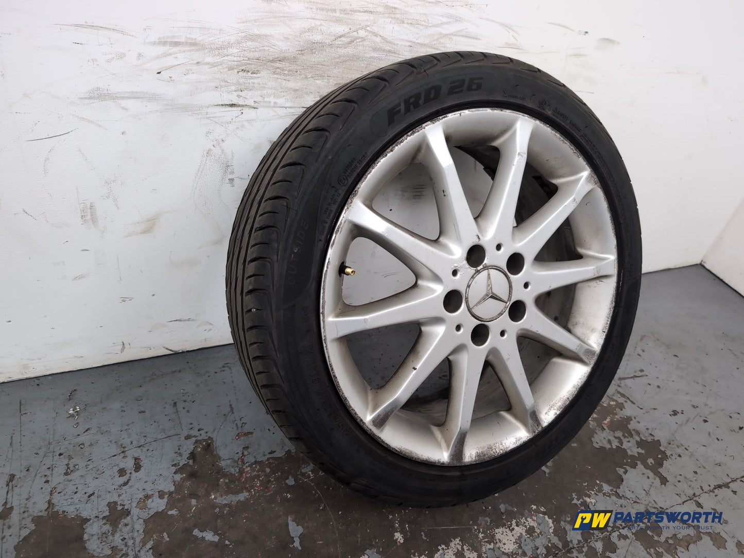 Mercedes-Benz B200 B-Class W245 Wheel With Tyre 215/45 R17 A1694010702 - photo 3
