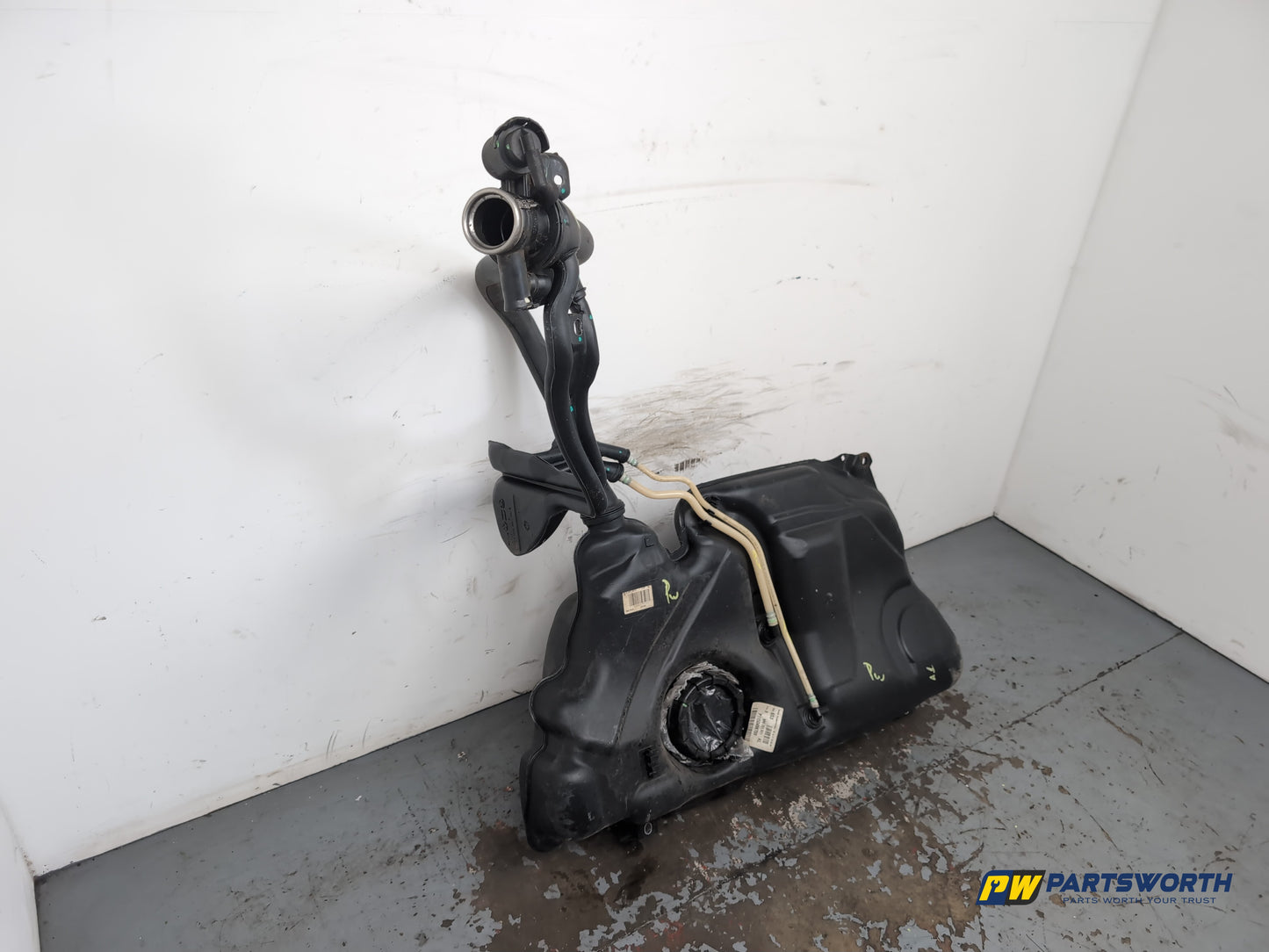 Audi A1 Contrast Edition Tdi 1.6l Diesel Fuel Tank Cayc 6r0201085a 2008-2012 - photo 3
