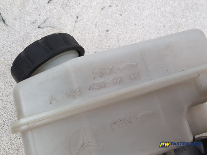 Mercedes-Benz B200 B-Class W245 Brake Master Cylinder Assembly A1694300202 - photo 3