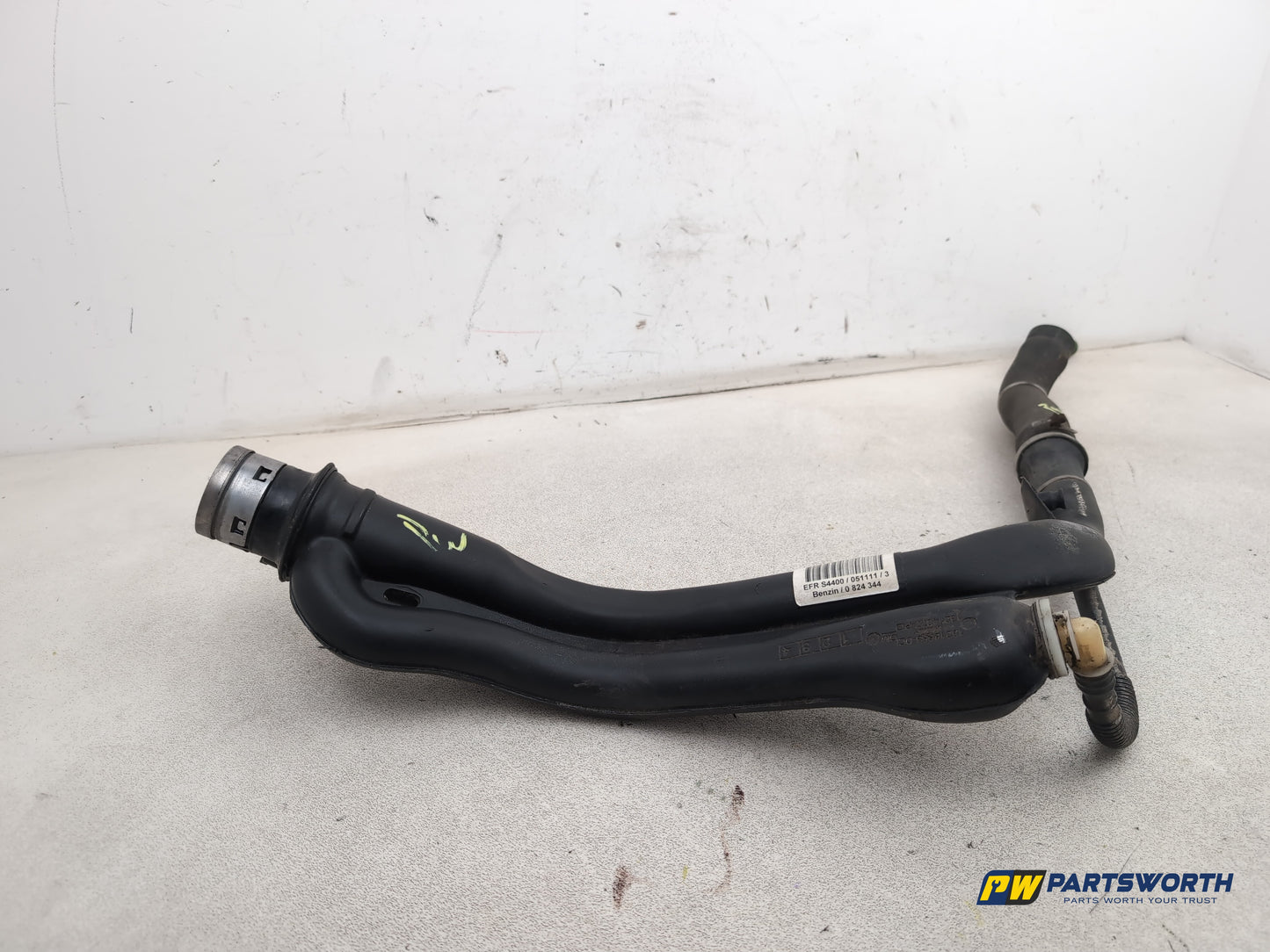 Vauxhall Corsa Se 1.2l Petrol Fuel Filler Neck 13216653 2006-2014 - photo 3