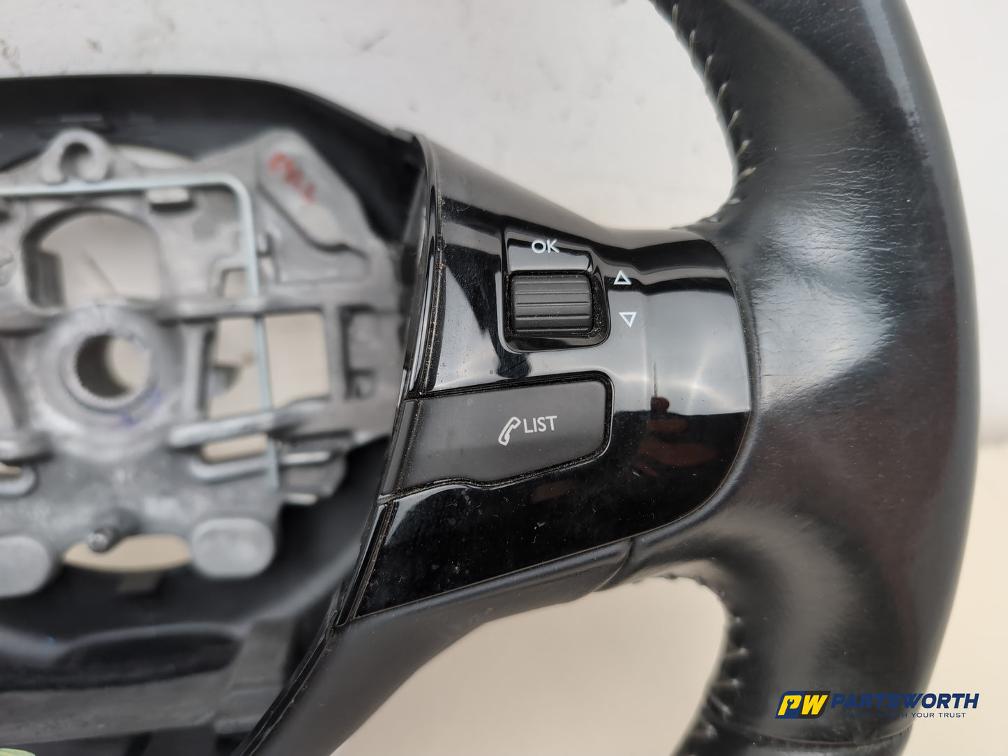 Peugeot 308 Allure Blue Hdi Multifunction Steering Wheel 6225869 2013-2021 - photo 3