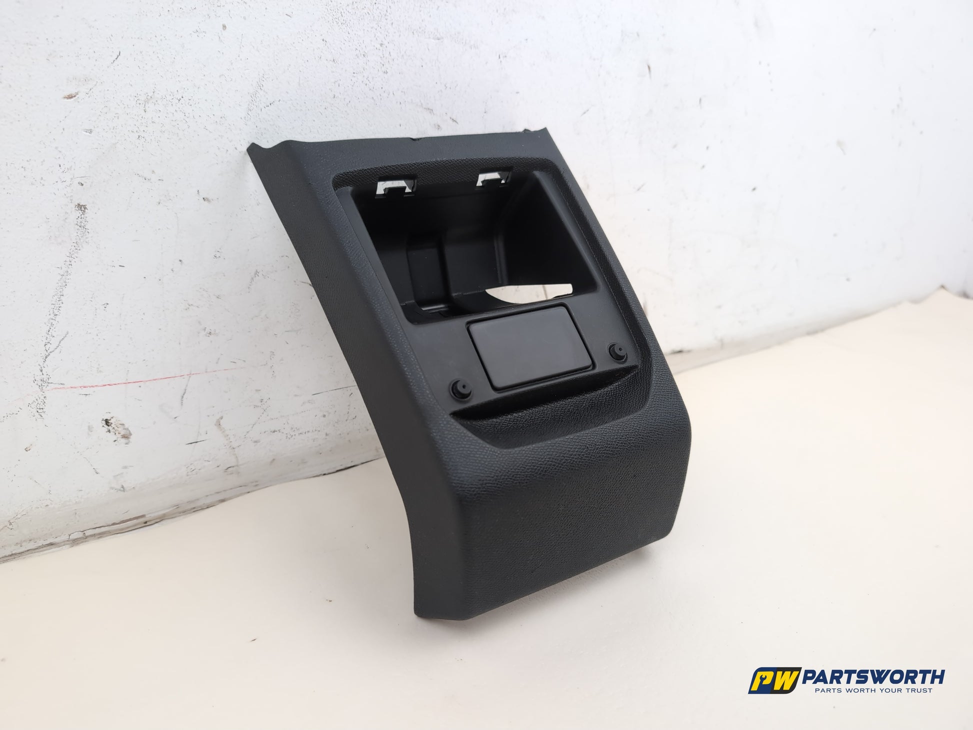 Peugeot 308 Allure Blue Hdi Rear Centre Console Trim 9800052377 2013-2021 - photo 3