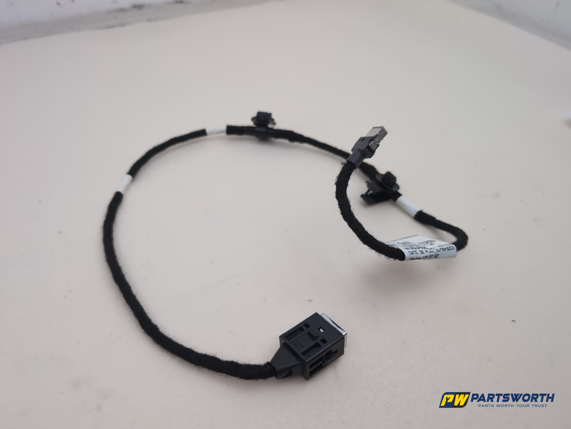 Peugeot 308 Allure Blue Hdi Power Socket Connection Loom Wiring 9806048280 - photo 3