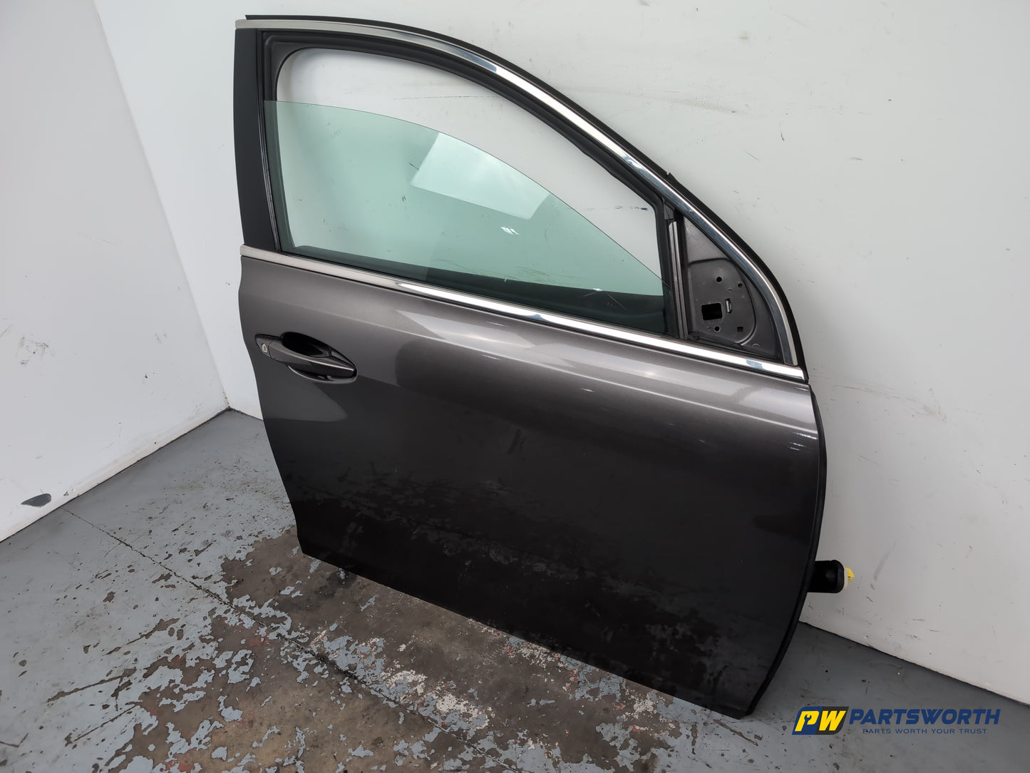 Door Front RH 3