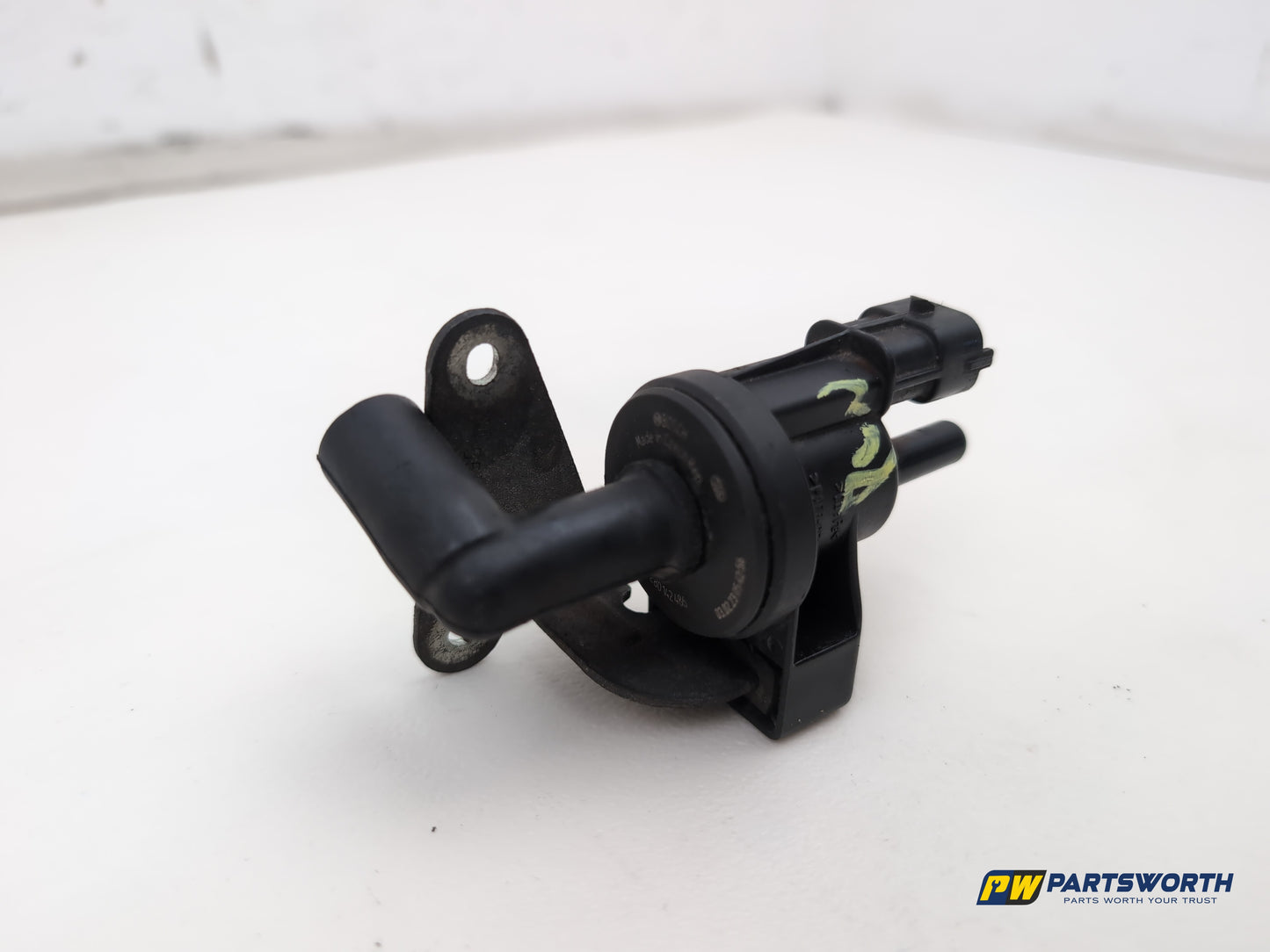 Vauxhall Corsa Se 1.2l Petrol Purge Solenoid Valve 0280142486 2006-2014 - photo 3