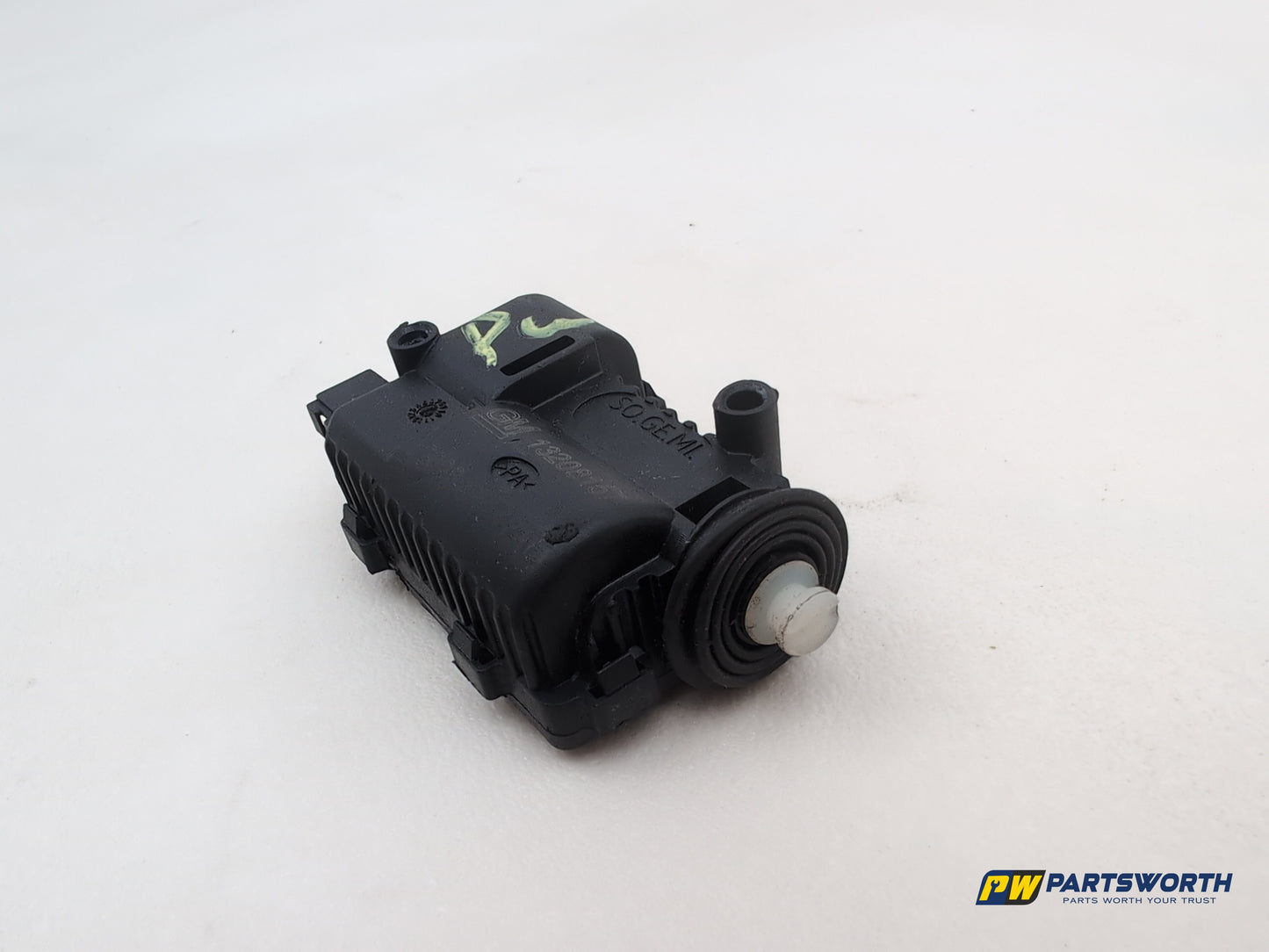 Vauxhall Corsa Se 1.2l Petrol Fuel Flap Motor 13208157 2006-2014 - photo 3