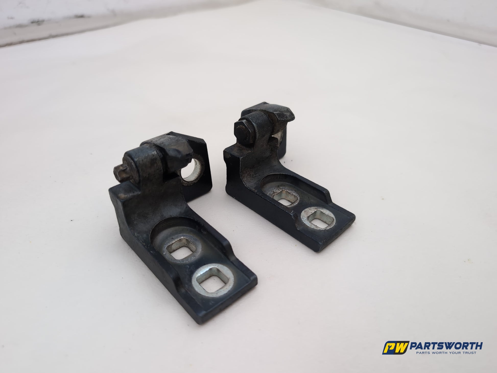 Vauxhall Corsa Se Drover Side Rh Front Door Hinge Pair 2006-2014 - photo 9