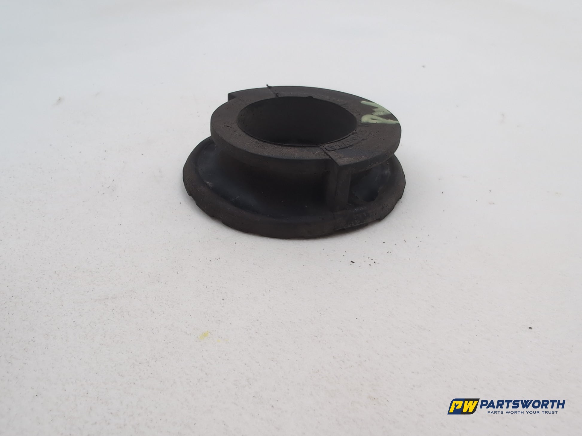 Vauxhall Corsa Se Rear Coil Spring Rubber Mount 55700710 2006-2014 - photo 3