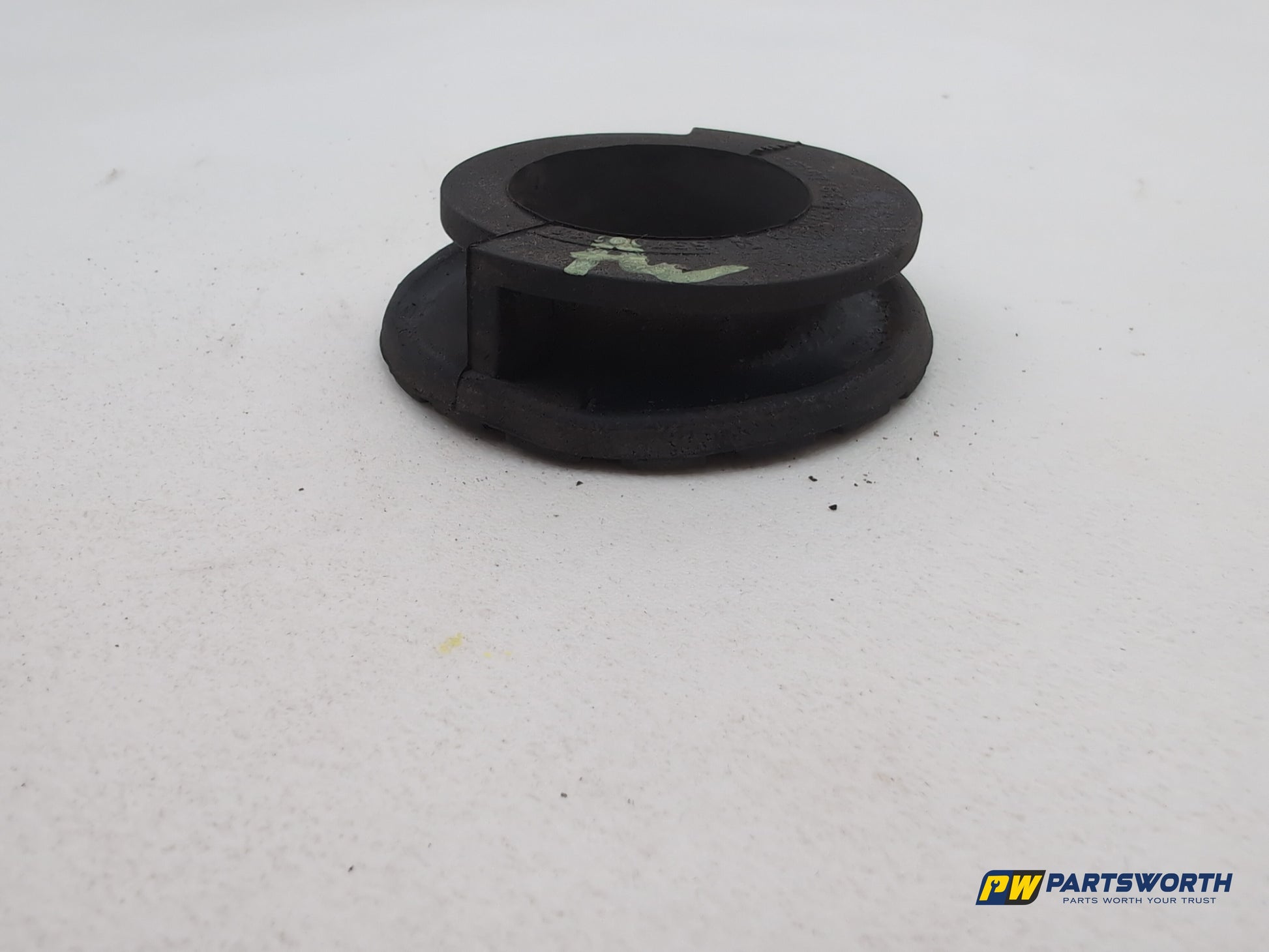 Vauxhall Corsa Se Rear Coil Spring Rubber Mount 55700710 2006-2014 - photo 3