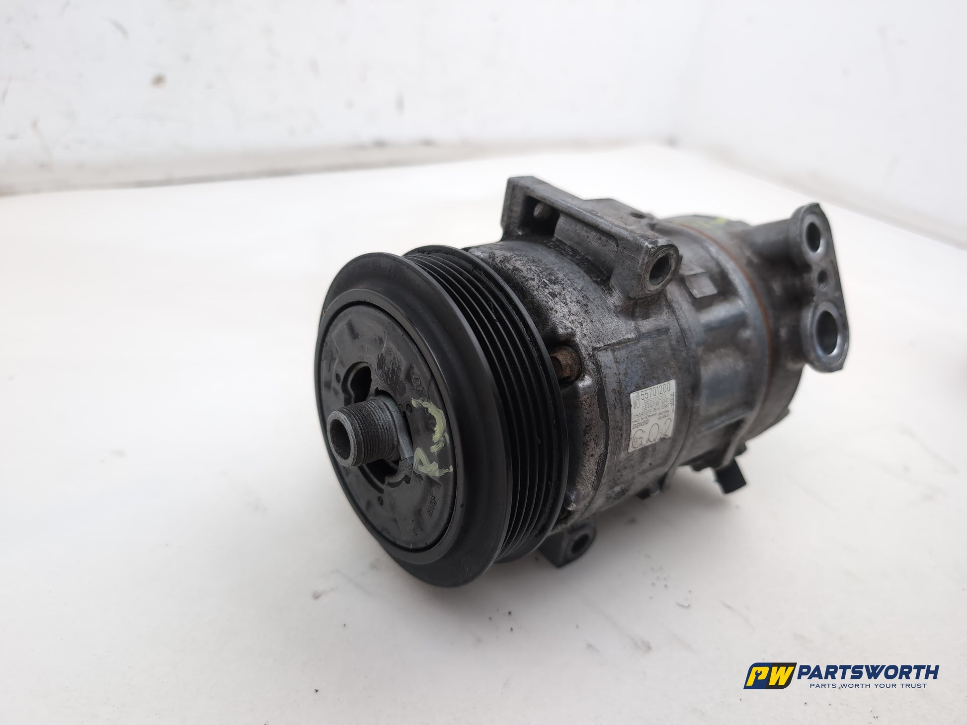 Vauxhall Corsa Se 1.2l Petrol Air Conditioning Compressor 55701200 2006-2014 - photo 3