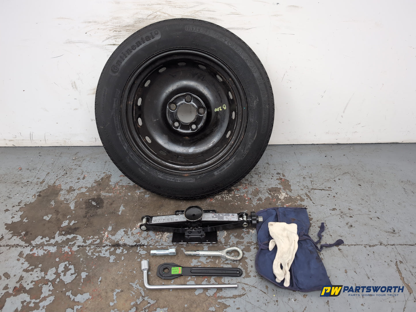 Space Saver Spare Wheel and Tool Kit  9
