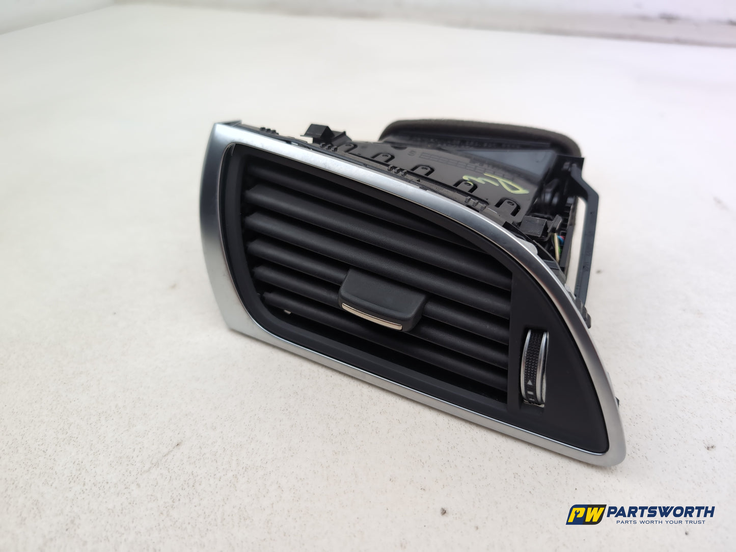 Audi A6 S Line Black Ed Tdi Quat Sa Dashboard Air Vent Front Left Side 4g2820901 - photo 3