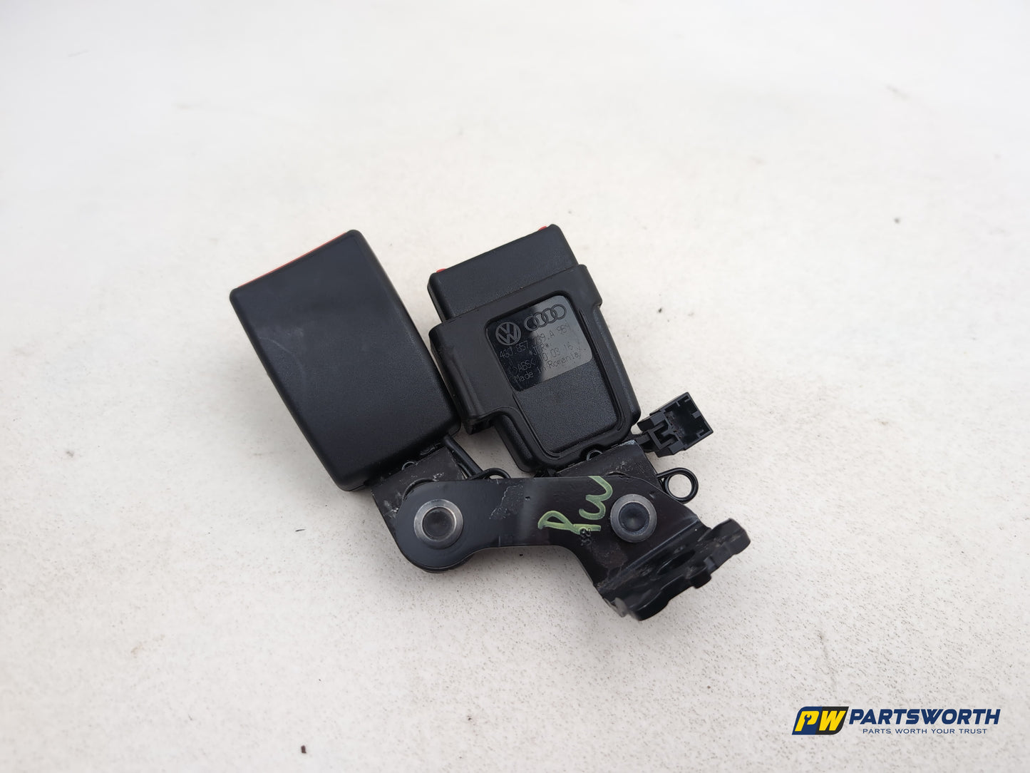 Audi A6 S Line Black Ed Rear Seat Belt Buckle Middle 4g0857739a 2011-2018 - photo 3