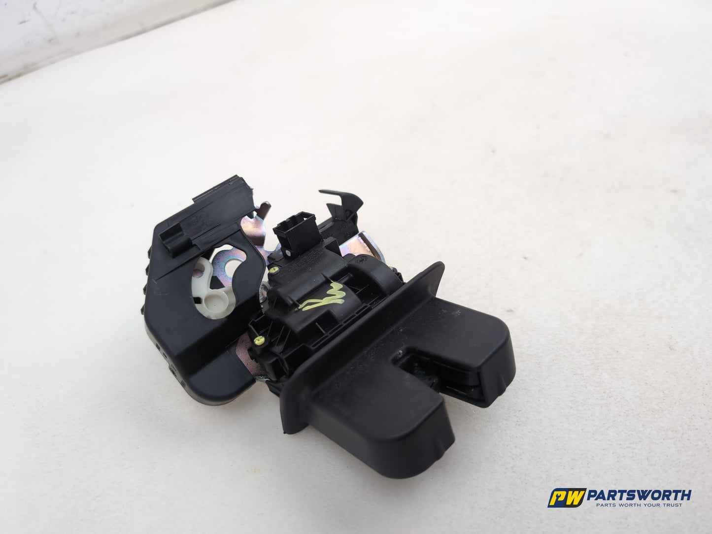 Audi A6 S Line Black Ed Tdi Quat Sa Boot Lid Lock Latch 4h0827505a 2011-2018 - photo 3