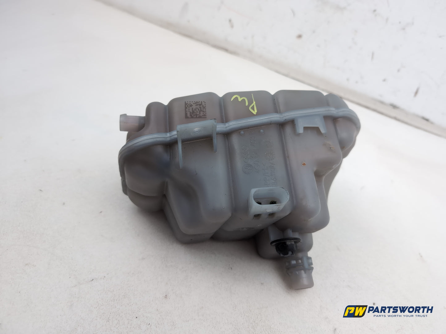 Audi A6 S Line Black Ed Tdi Quat 2.0l Diesel Radiator Expansion Tank 4g0121403r - photo 3