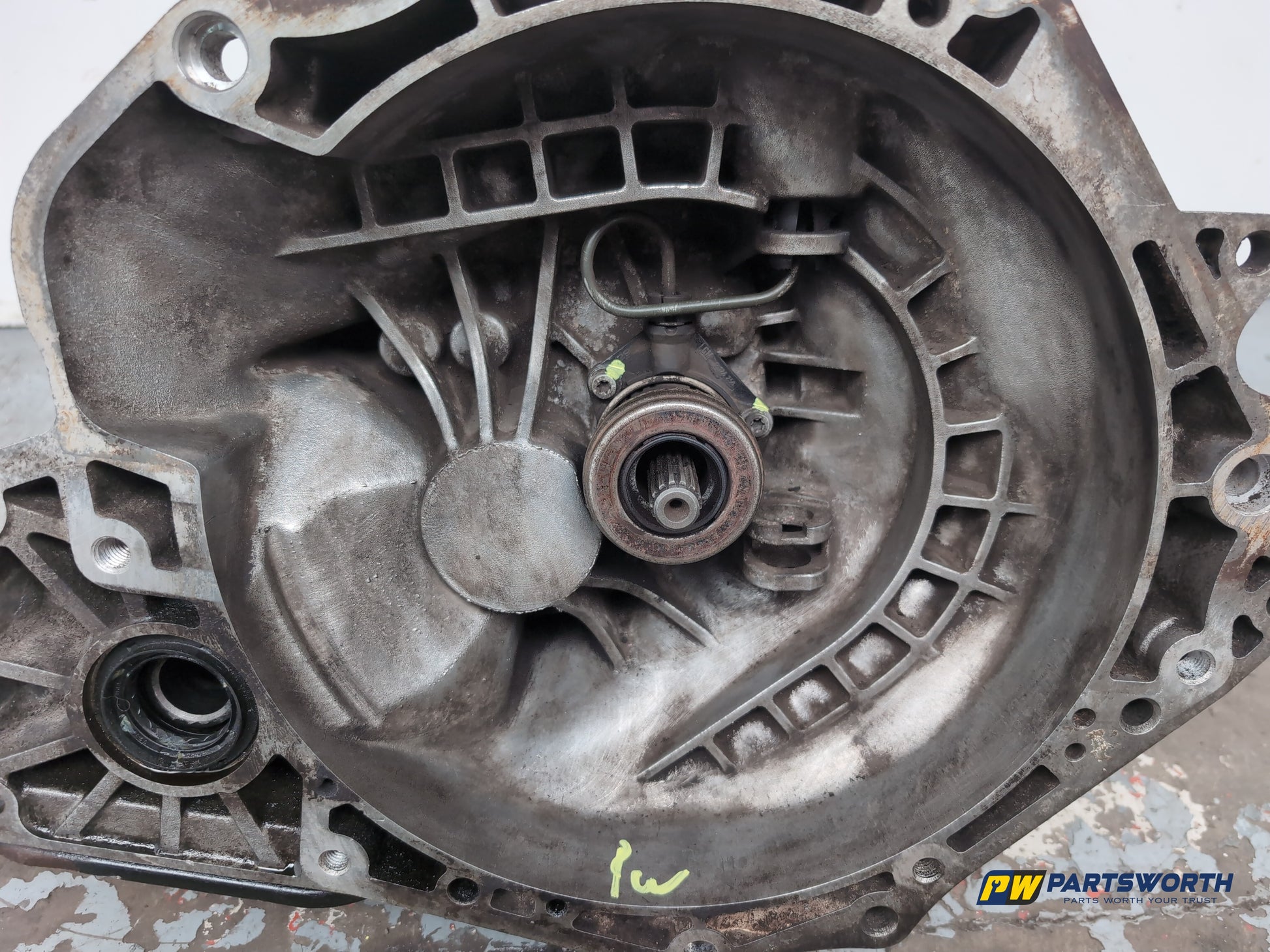 Vauxhall Corsa Se 1.2l Petrol Manual Gearbox Transmission A 12 Xer 55565177 - photo 3