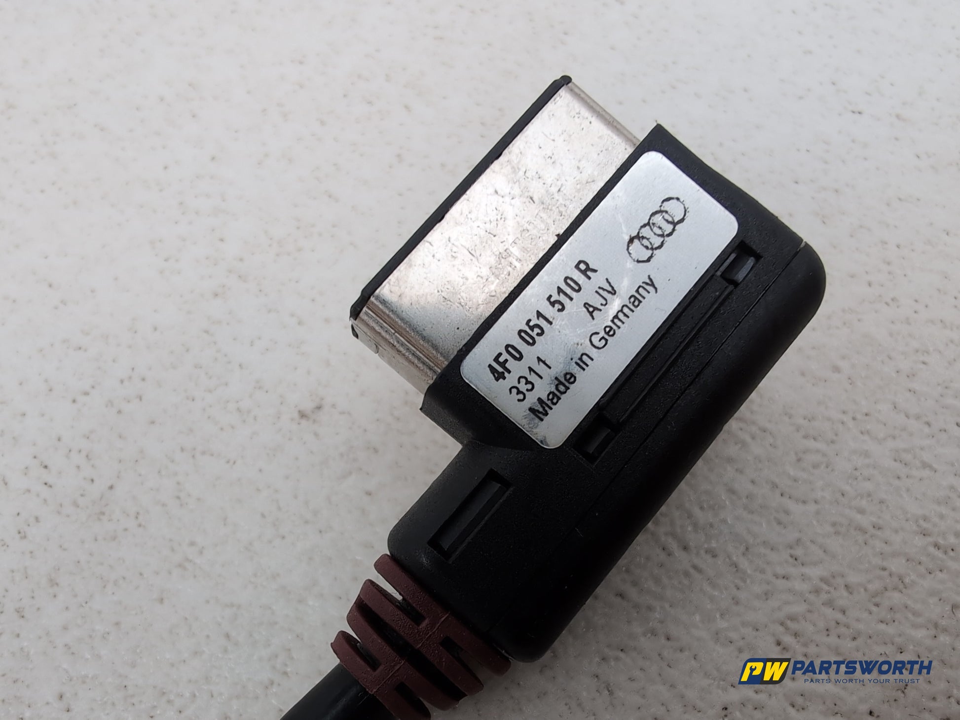 Audi A6 S Line Black Ed Tdi Quat Ipod Iphone Audio Connection Cable 4f0051510r - photo 3