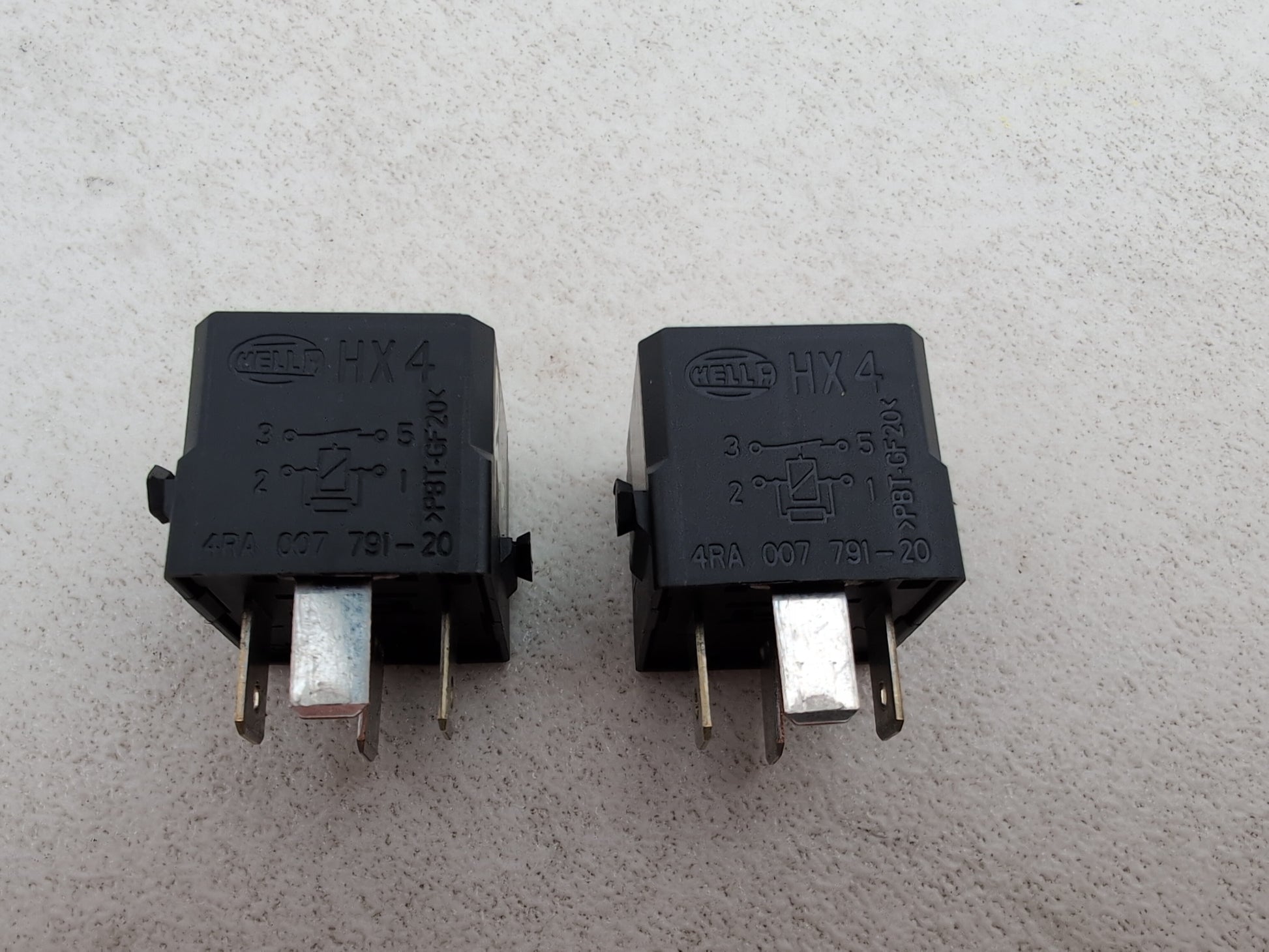 Audi Skoda Seat Vw Multi Use Relay 4 Pin 645 Set Of 2 4h0951253a - photo 3