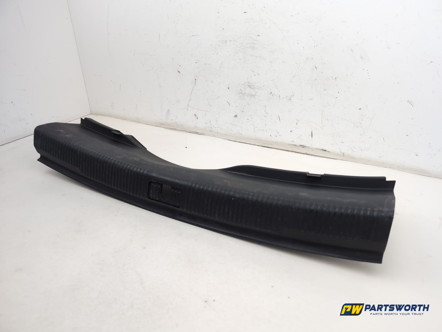 Audi A6 S Line Black Ed Tdi Rear Tailgate Trunk Lock Trim 4g5863471c 2011-2018 - photo 3