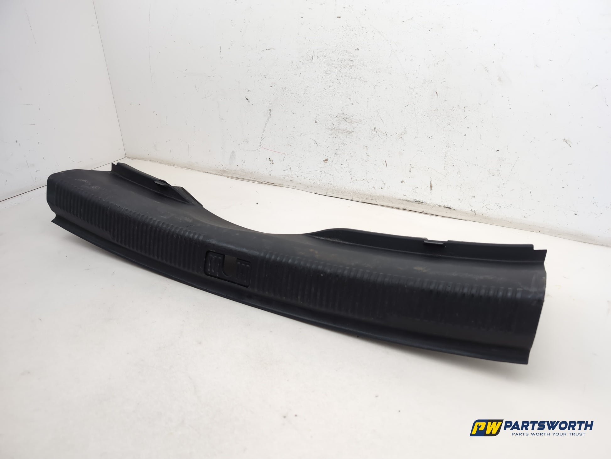 Audi A6 S Line Black Ed Tdi Rear Tailgate Trunk Lock Trim 4g5863471c 2011-2018 - photo 3