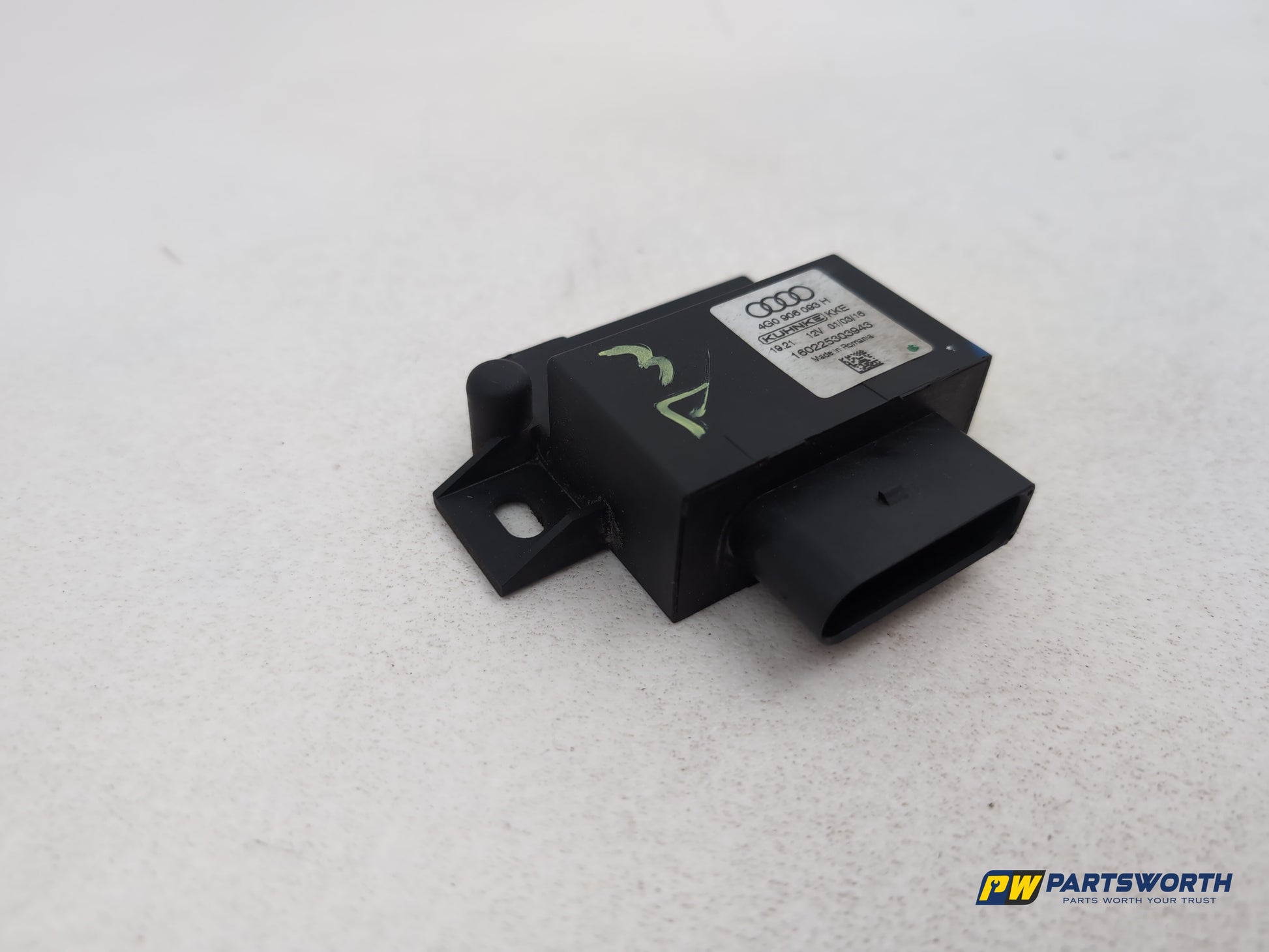Audi A6 S Line Black Ed Tdi 2.0l Diesel Fuel Pump Control Module Ecu 4g0906093h - photo 9