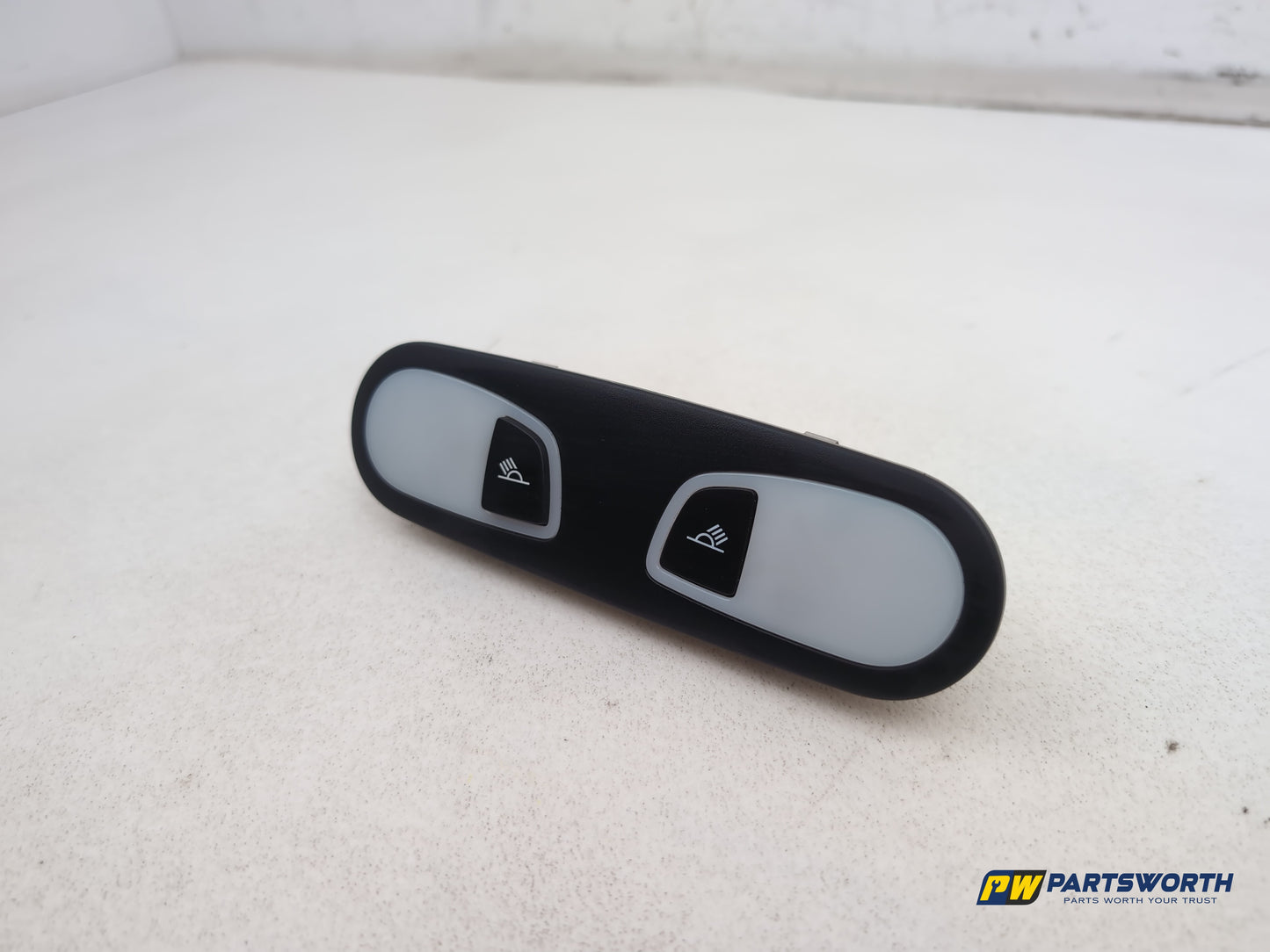 Audi A6 S Line Black Ed Tdi Quat Sa Interior Reading Light 4g0947111 2011-2018 - photo 3