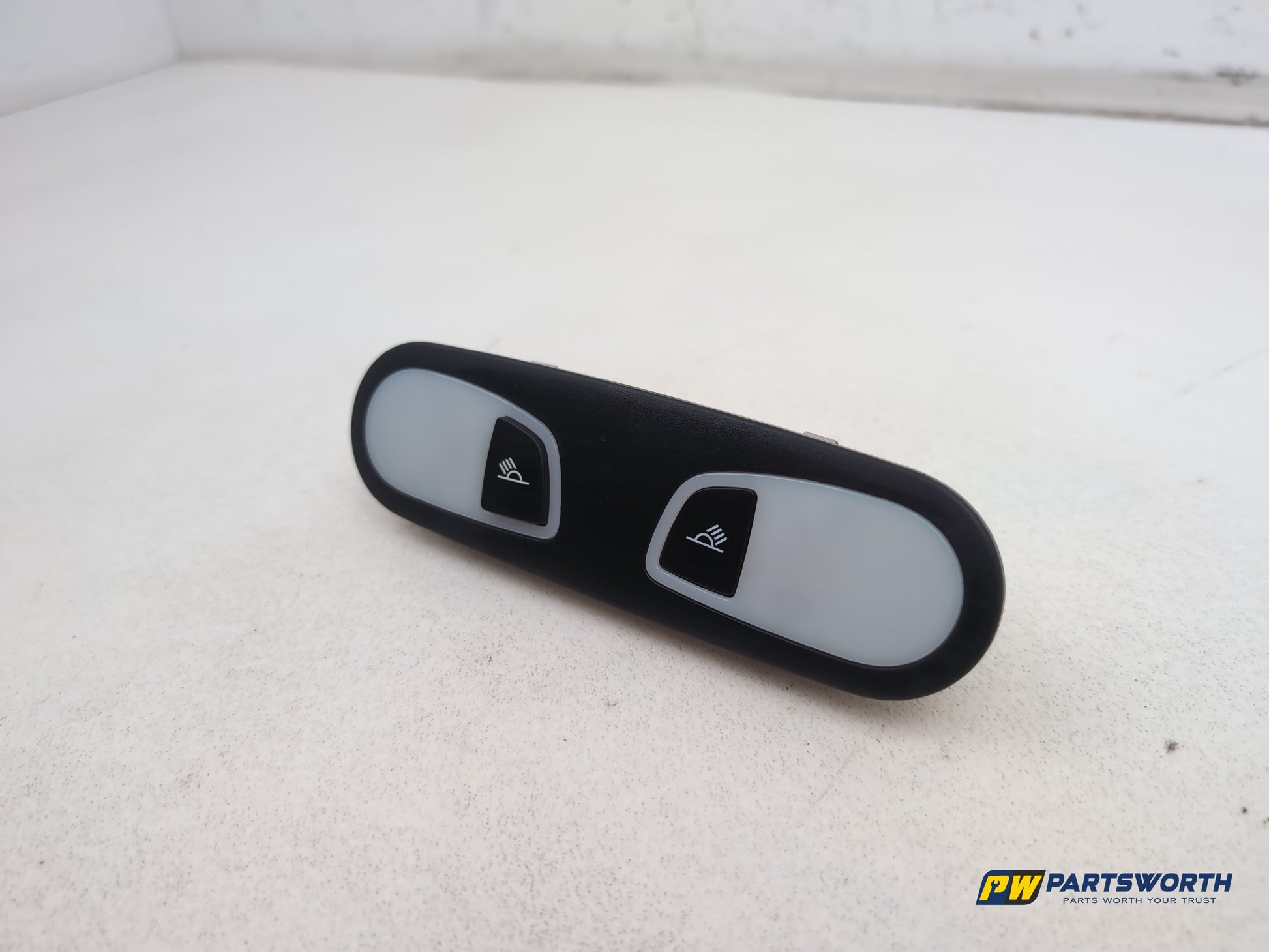 Audi A6 S Line Black Ed Tdi Quat Sa Interior Reading Light 4g0947111 2011-2018 - photo 3