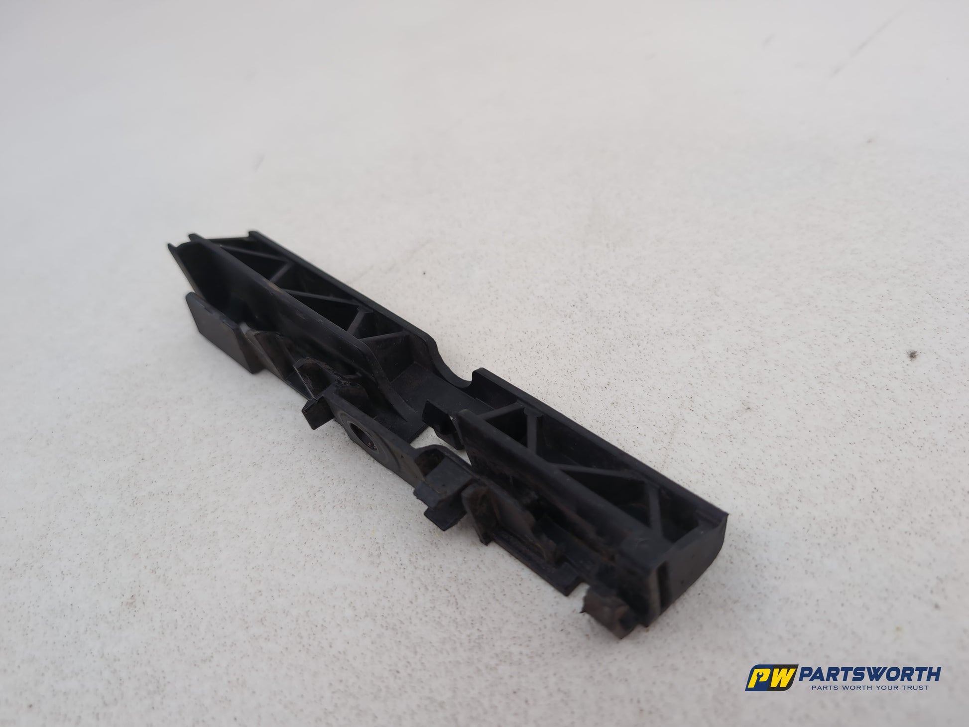 Audi A6 S Line Side Skirt Holder Front Left Passenger Side 4g0853921b 2011-2018 - photo 3