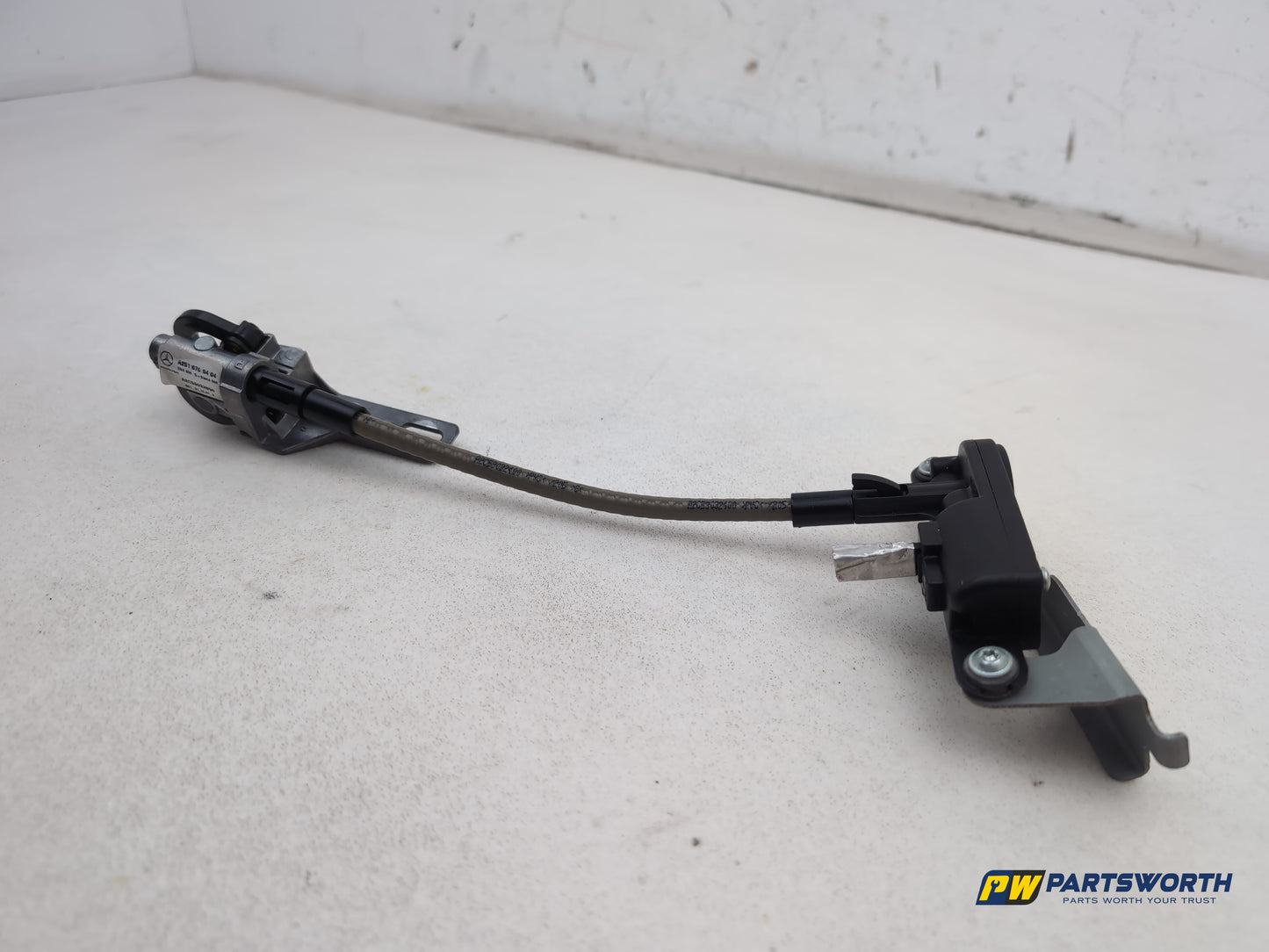 Mercedes R320 R-Class W251 Right Rear Quarter Window Motor Actuator A2518201842 - photo 3