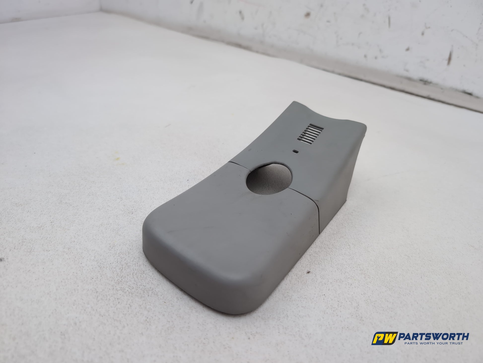 Mercedes R320 R-Class W251 Rear View Mirror Cover A2518110907 2006-2013 - photo 3