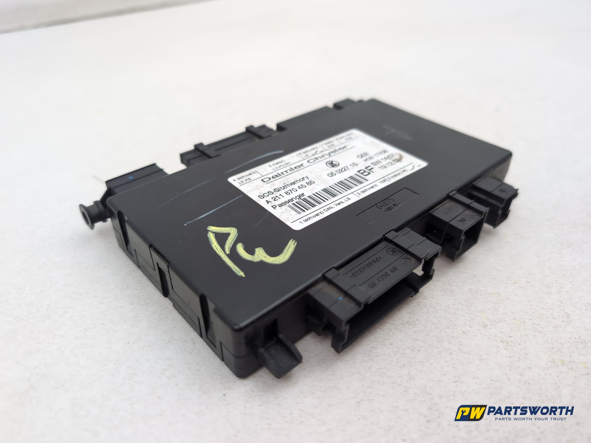 Mercedes R320 R-Class W251 Seat Control Module A2118704585 2006-2013 - photo 6