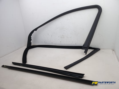 Mercedes R320 R-Class W251 Front Driver Window Rubber Seal And Trims 2006-2013 - photo 3