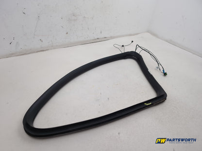 Mercedes R320 R-Class W251 Rear Left Quarter Window Seal Frame A2516702139 - photo 3