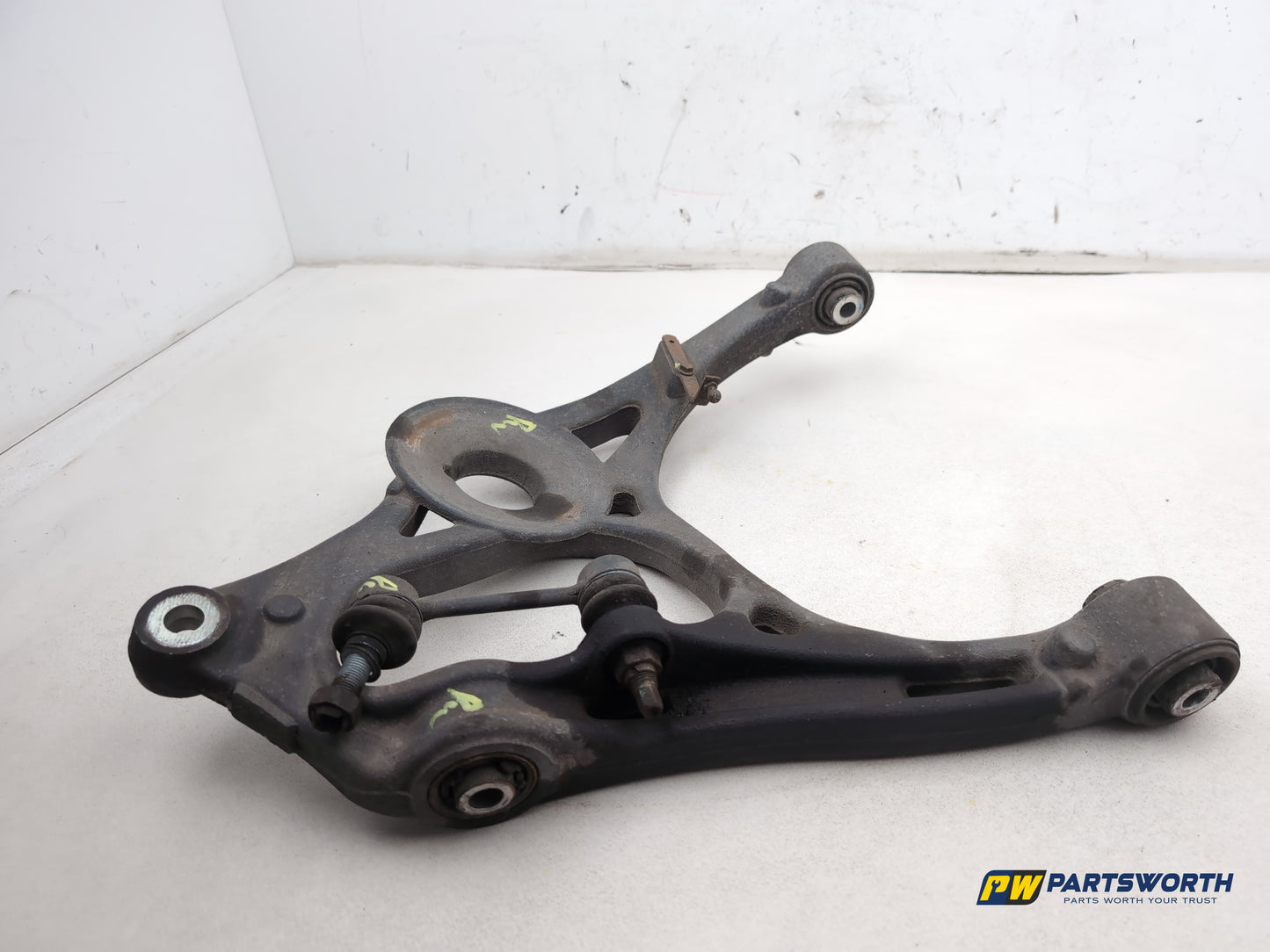 Mercedes R320 R-Class W251 Rear Right Lower Suspension Arm 2006-2013 - photo 3