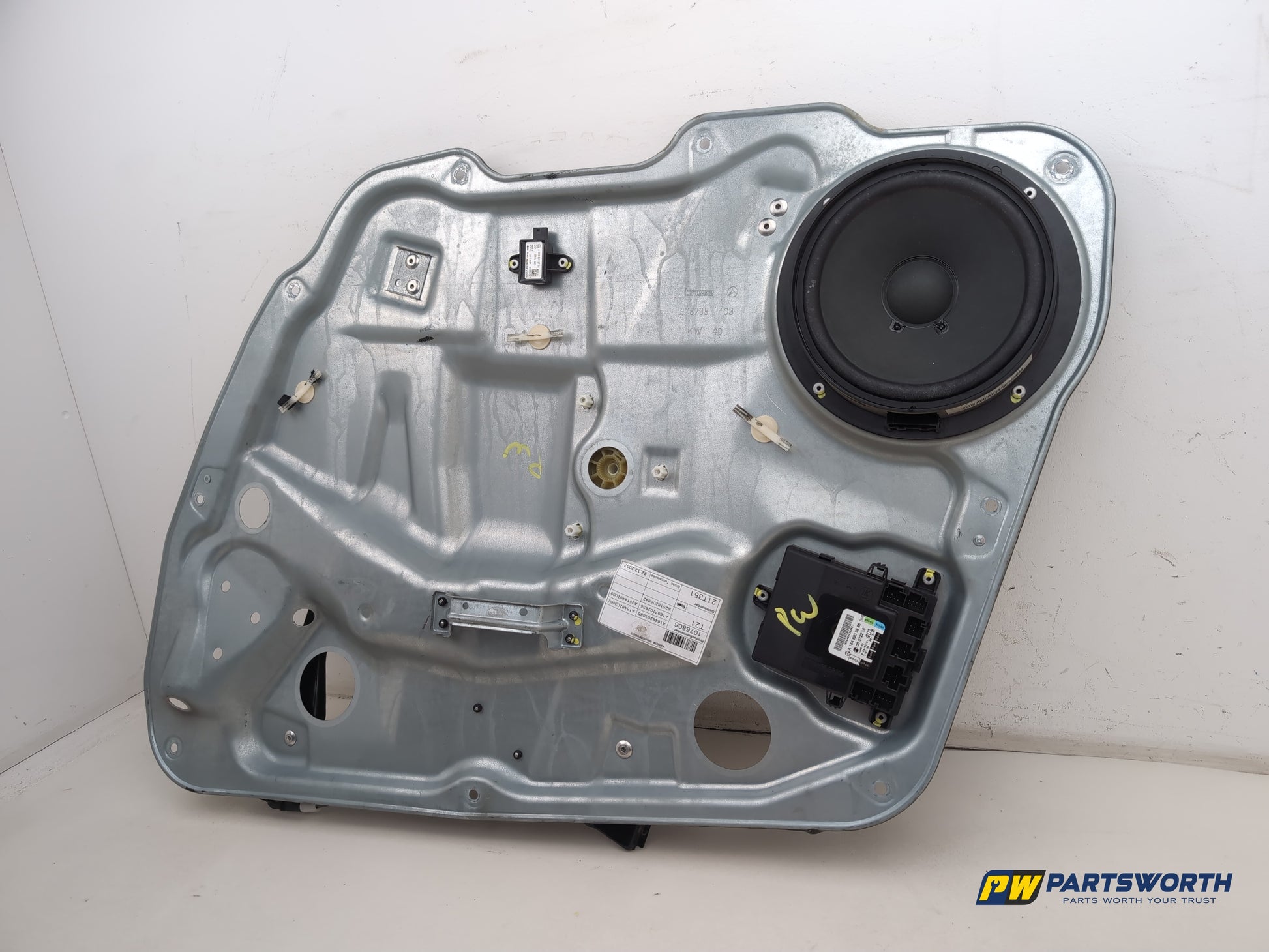 Mercedes R320 R-Class W251 Front Right Window Regulator A1648203885 2006-2013 - photo 3