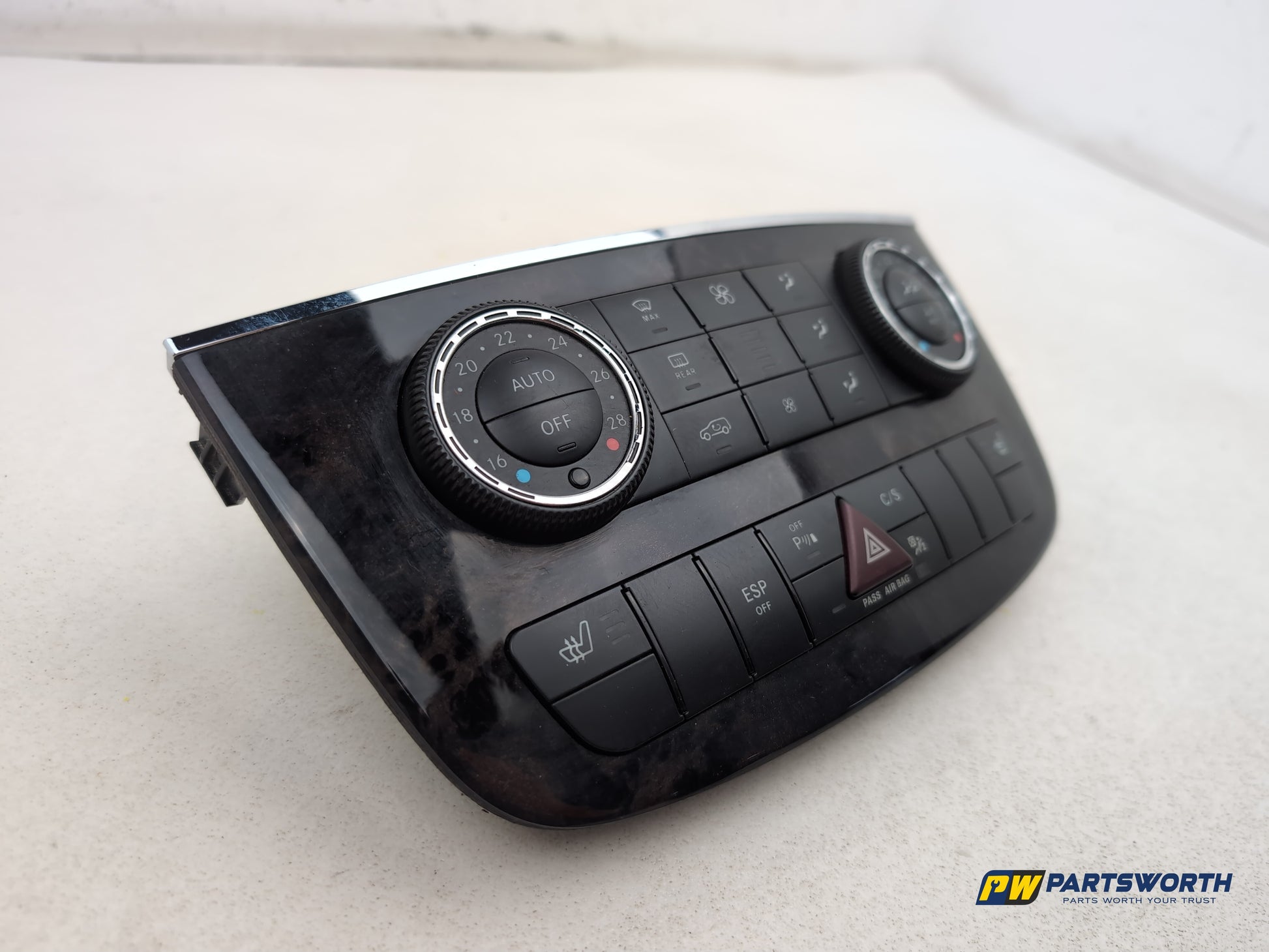 Mercedes R320 R-Class W251 Heater Control Assembly A2518205089 2006-2013 - photo 3