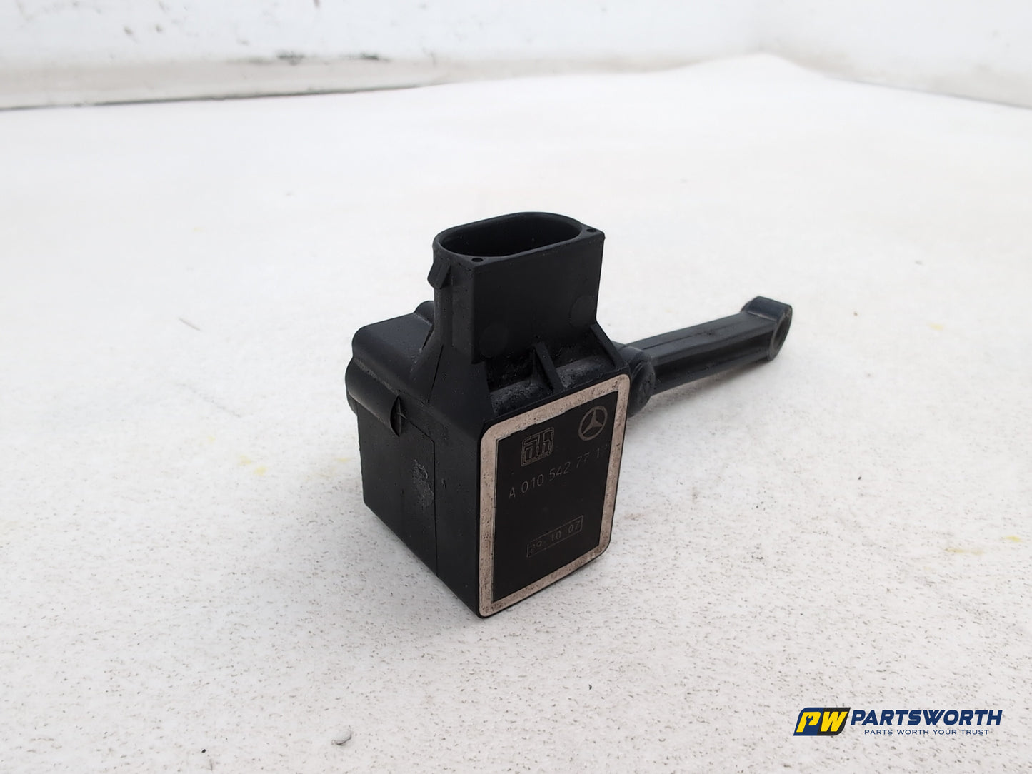 Mercedes R320 R-Class W251 Rear Suspension Height Level Sensor A0105427717 - photo 3