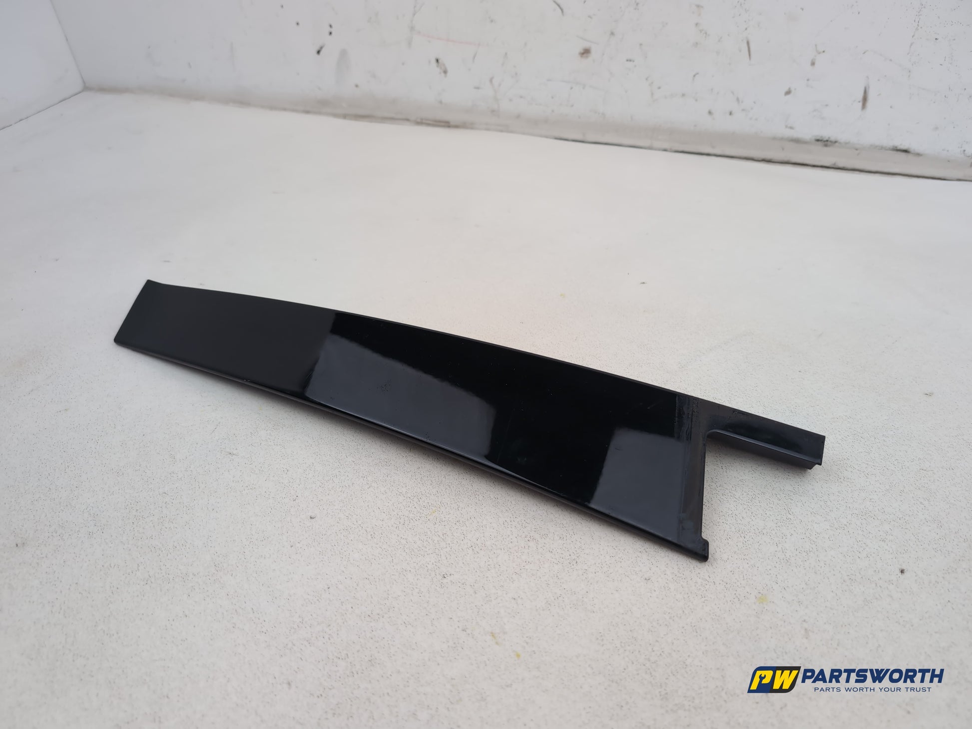 Mercedes-Benz E220 E-Class W212 Front Door Exterior B Pillar Trim Left Side - photo 9