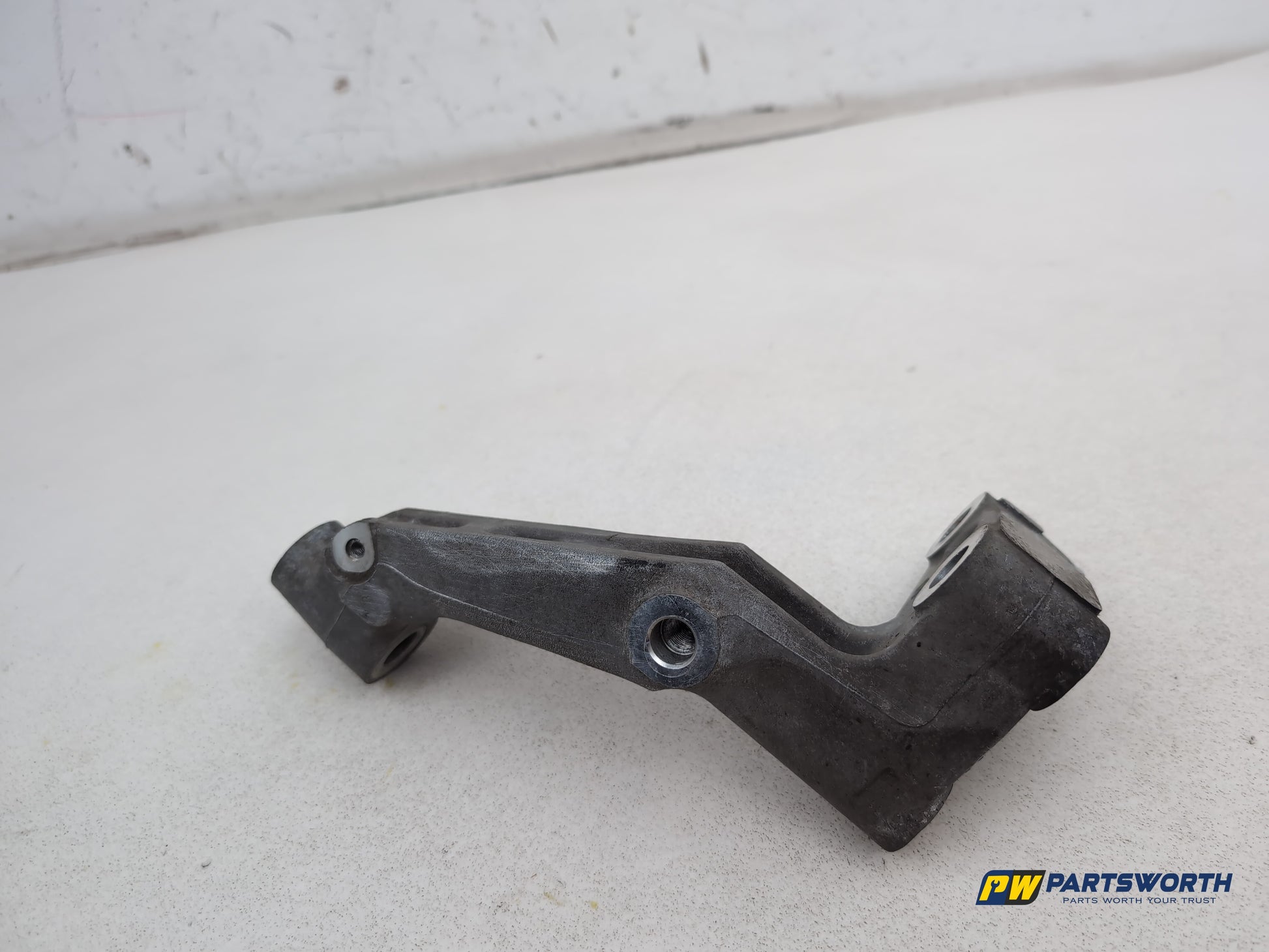 Peugeot 308 Allure Blue Hdi Front Right Subframe Bracket Mount 2013-2021 - photo 3
