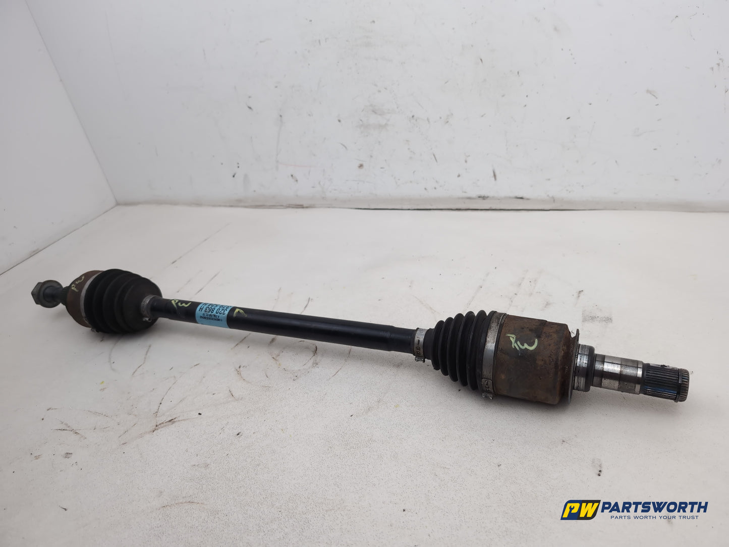 Mercedes R320 R-Class W251 Driveshaft Rera Right And Left A2513500110 2006-2013 - photo 3