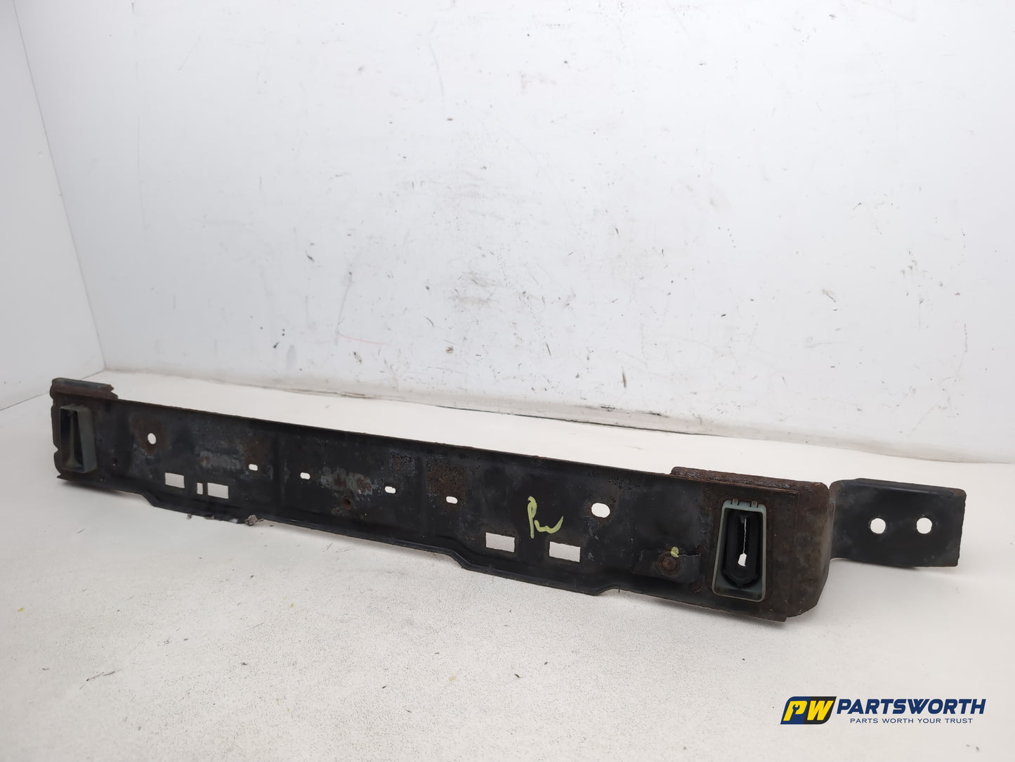 Peugeot 308 Allure Blue Hdi 1.6l Diesel Radiator Lower Support Bracket 2013-2021 - photo 3