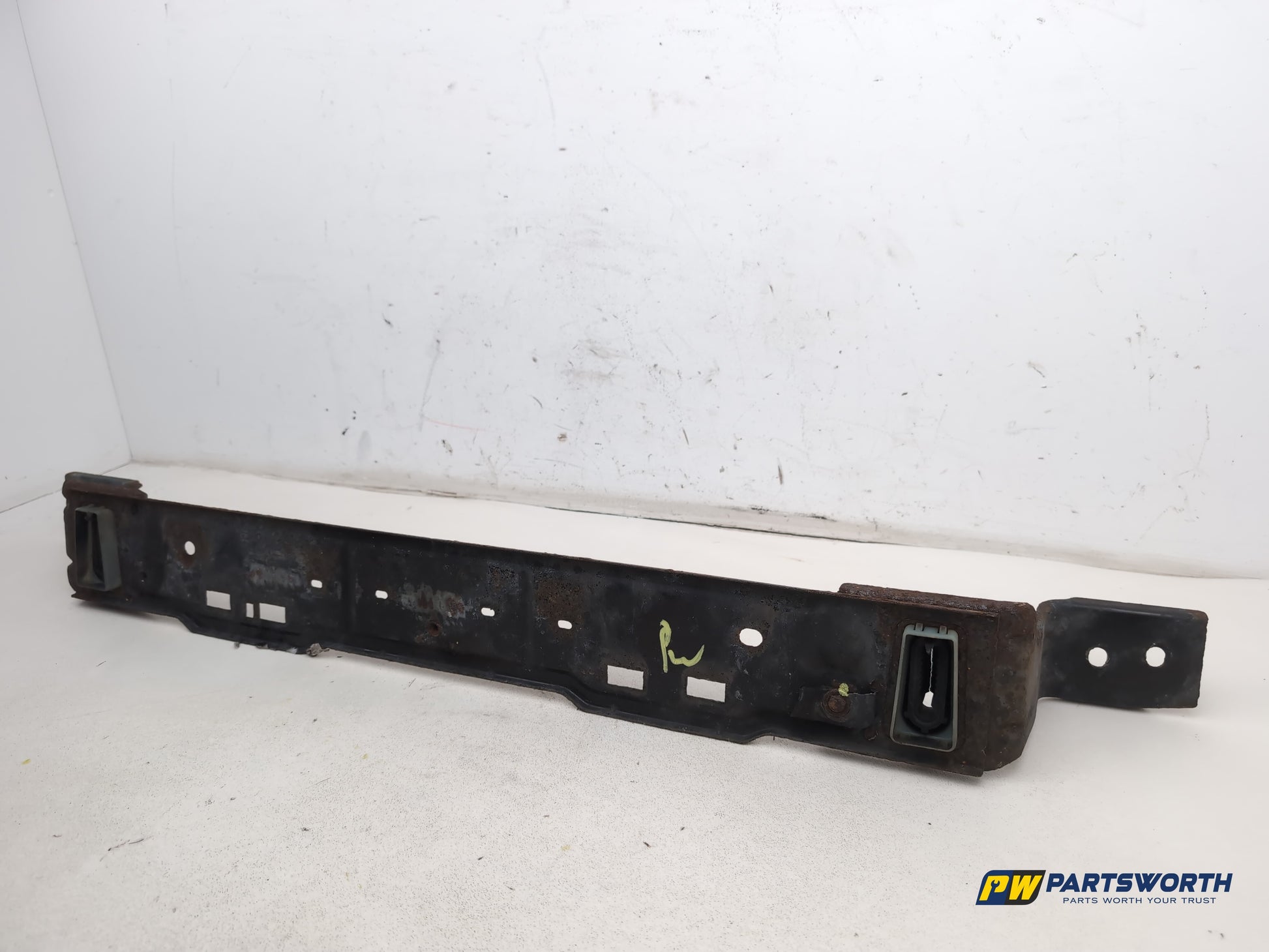 Peugeot 308 Allure Blue Hdi 1.6l Diesel Radiator Lower Support Bracket 2013-2021 - photo 3