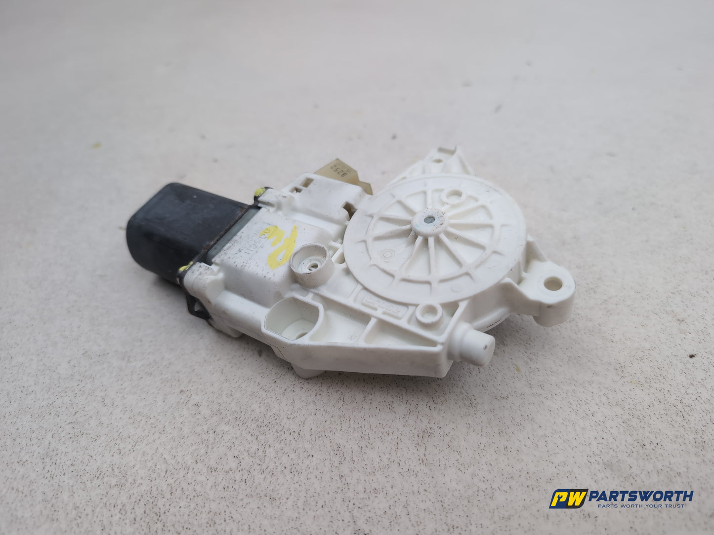 Mercedes R320 R-Class W251 Window Motor Right Side Front A2518200842 2006-2013 - photo 3
