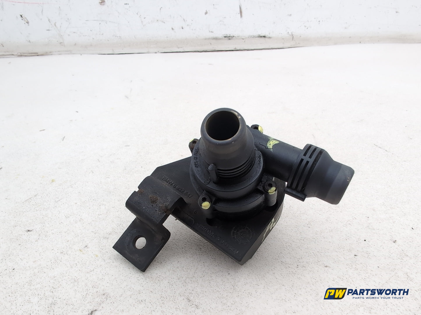 Bmw 5 Series 520d M Sport Additional Water Coolant Pump 6922647 2004-2009 - photo 3