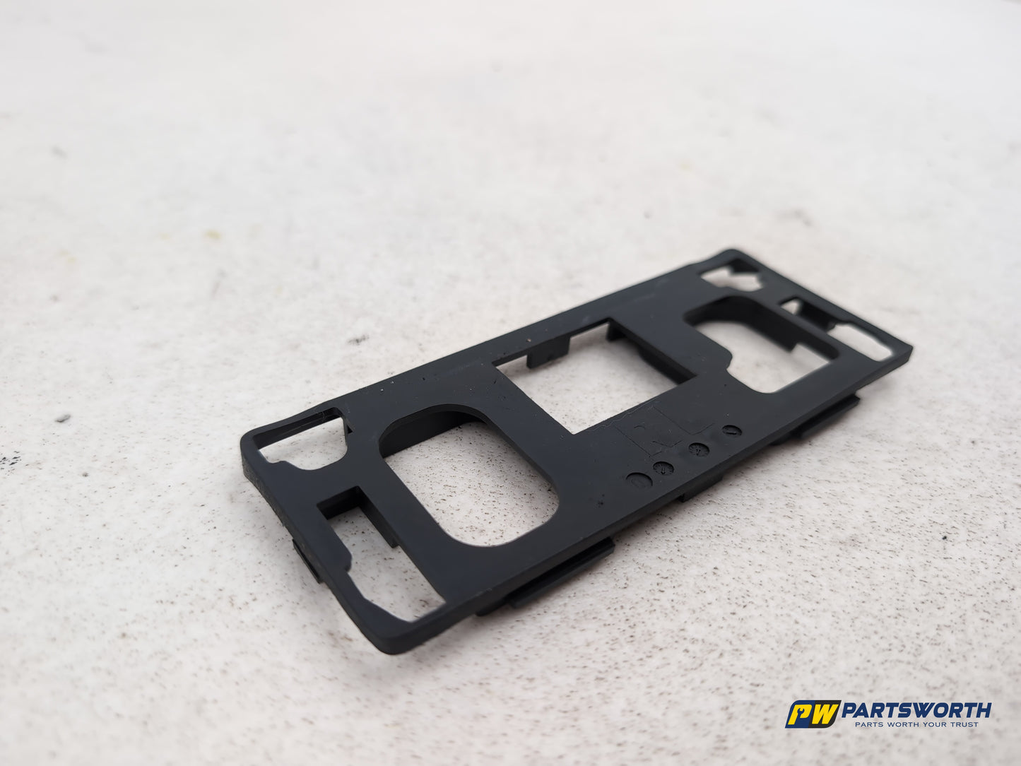 Mercedes-Benz B180b-Class W246 Display Screen Mount A2468200012 2011-2018 - photo 3