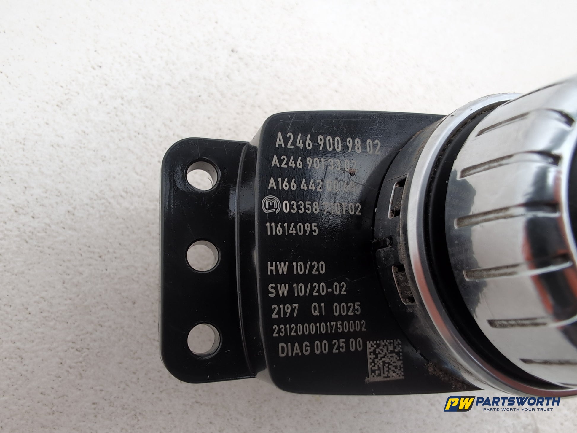 Mercedes-Benz B180 B-Class W246 Multimedia Control Switch A2469009802 2011-2018 - photo 3