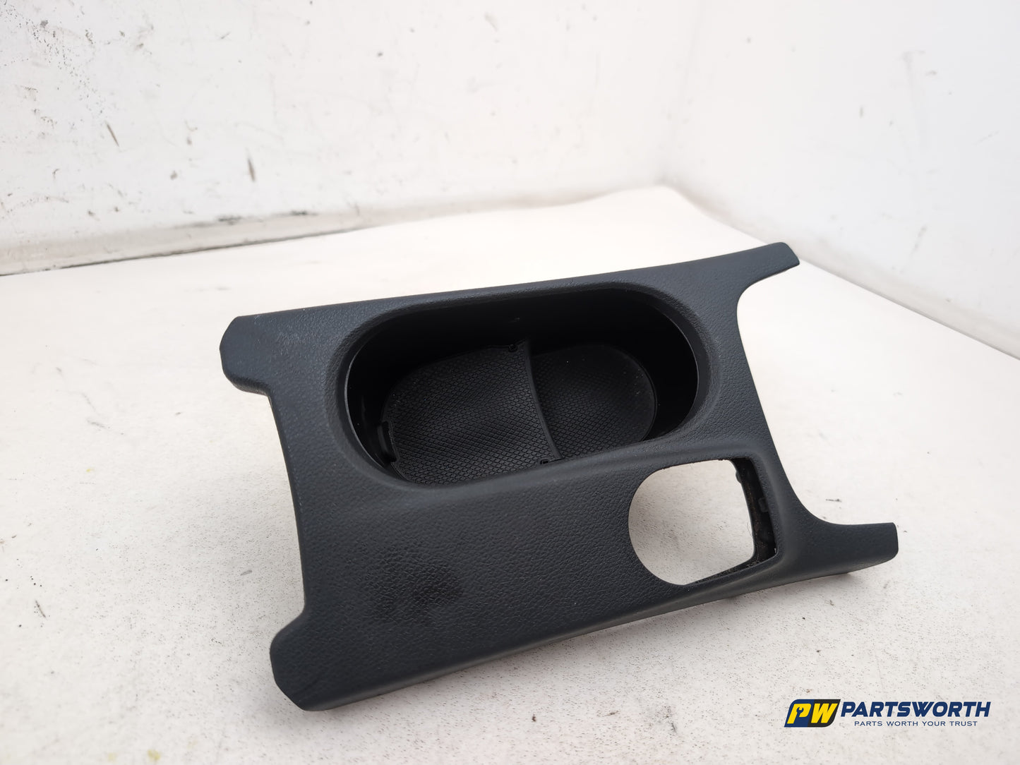 Mercedes-Benz B180 B-Class W246 Centre Console Cup Holder A2466800910 2011-2018 - photo 3