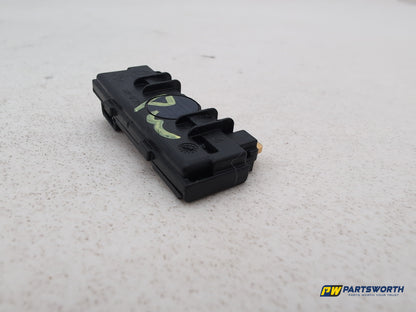 Mercedes-Benz B180 B-Class W246 Interior Humidity Temperature Sensor A1729058200 - photo 9