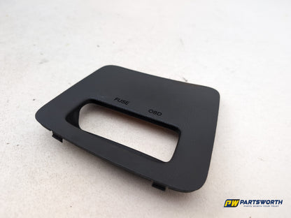 Hyundai I40 Style Blue Drive Fuse Box Cover 919413z020 2011-2019 - photo 3