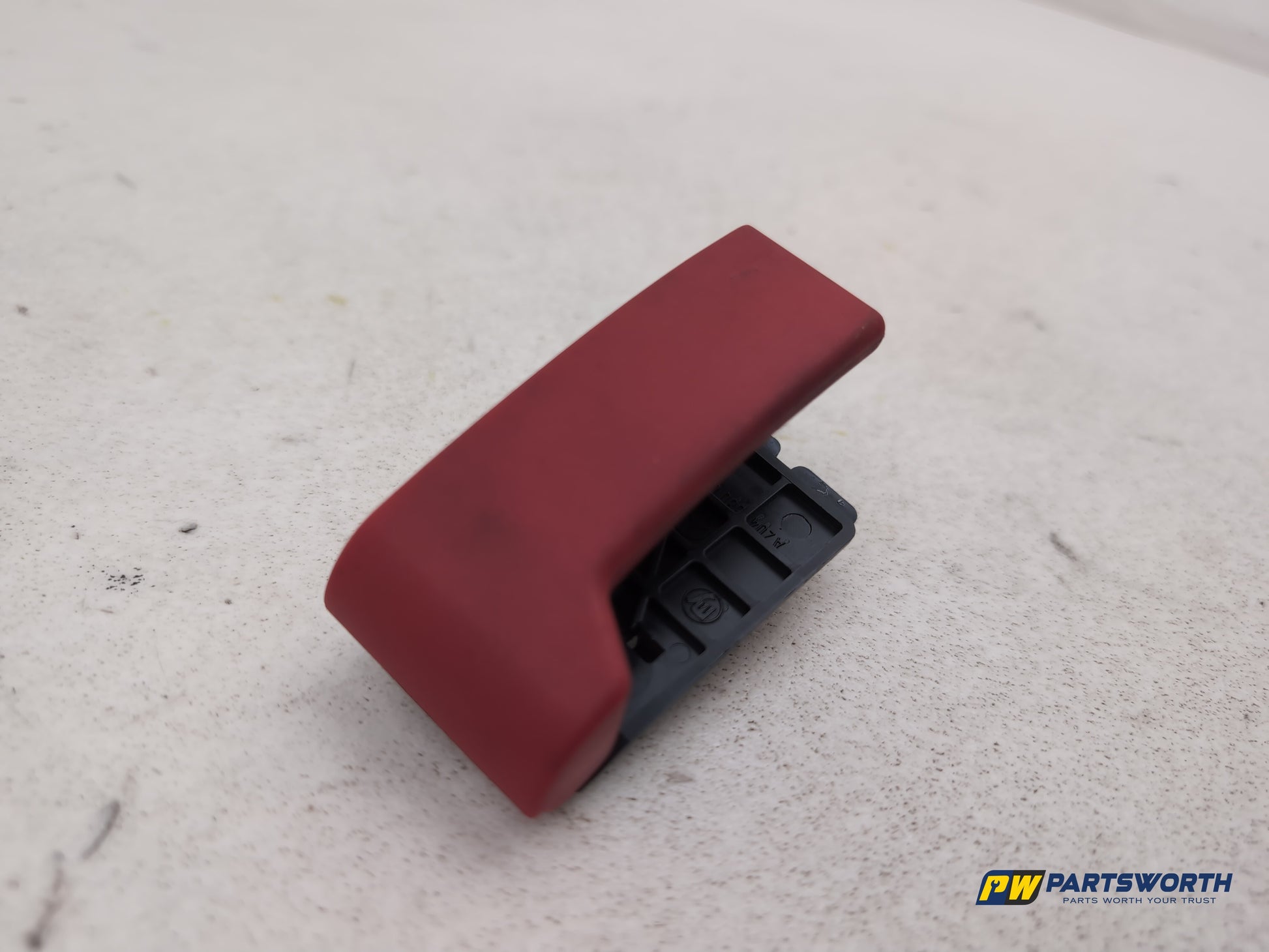 Mercedes-Benz B180 B-Class W246 Bonnet Release Handle A2048800120 2011-2018 - photo 3